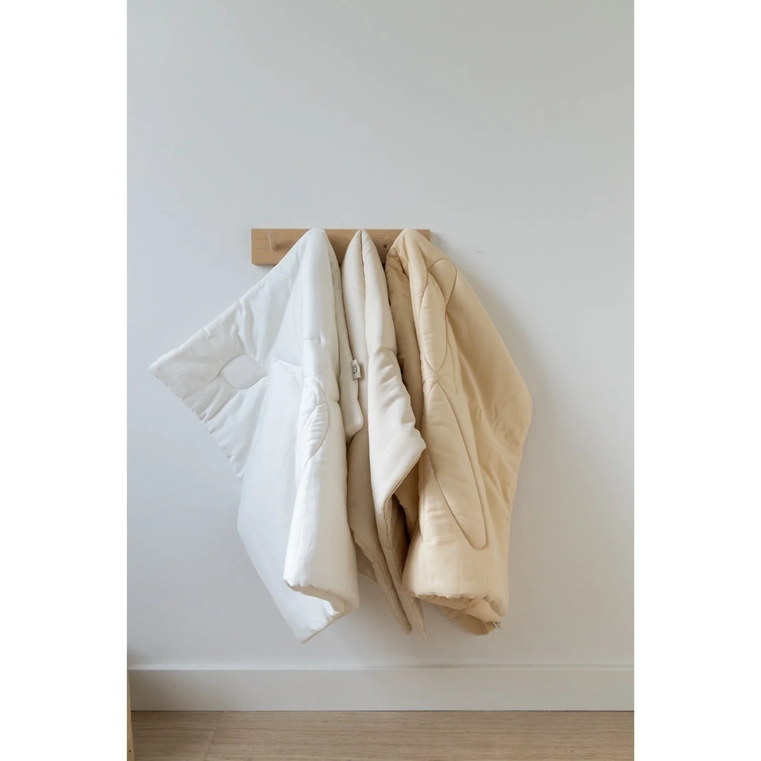 KAS Kopenhagen Beige Dragon Fly Blanket - Image 9