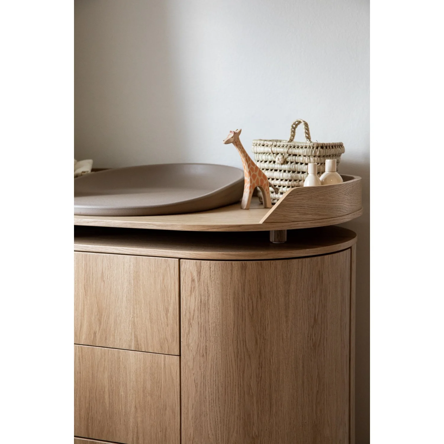 KAS Kopenhagen Oak Veneer Kai Dresser - Image 6
