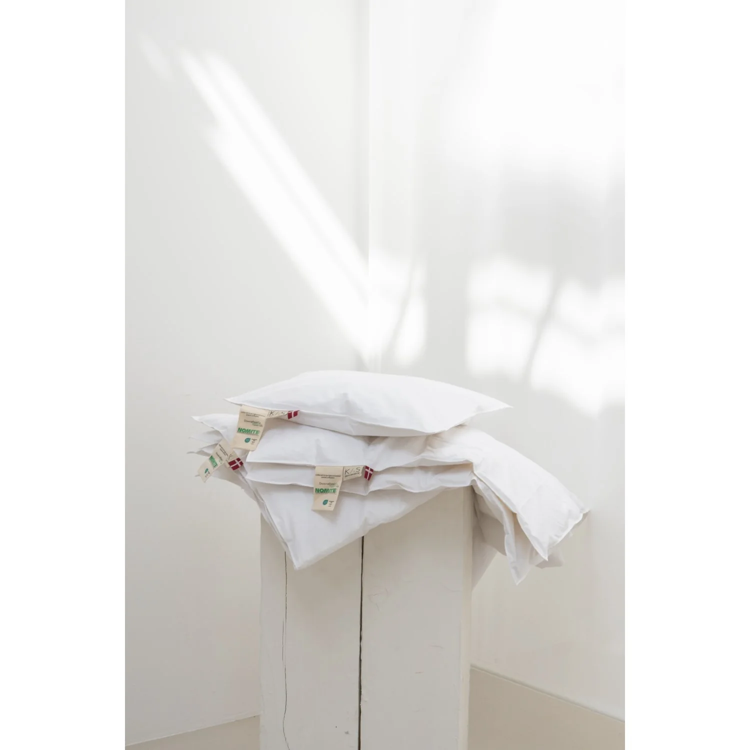 KAS Kopenhagen White Little Viking (Junior) Winter/outdoor Duvet - Image 3