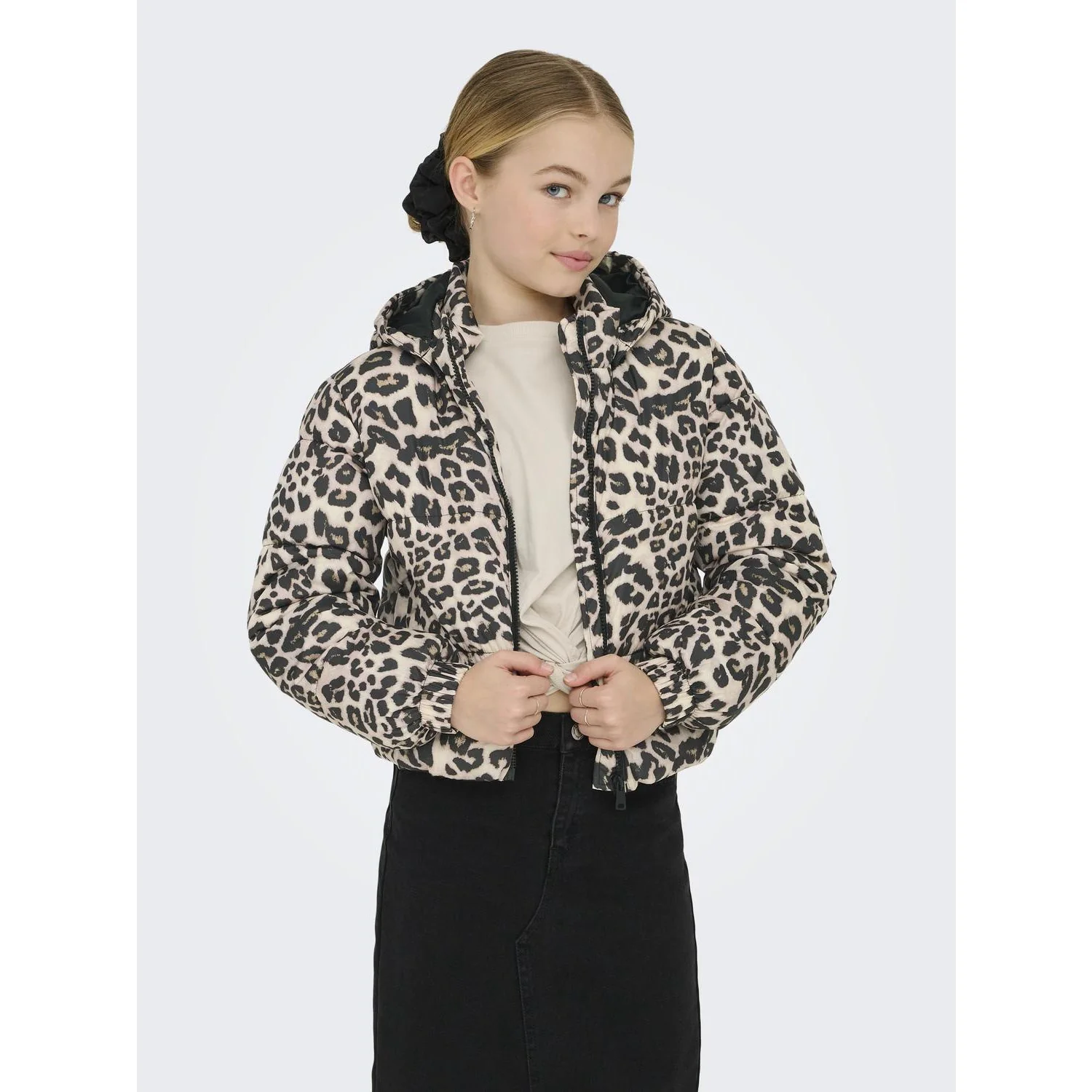 kids ONLY Silver Mink Leo Kogdalia Sht Puffer Aop Jacket Otw Noos - Image 3