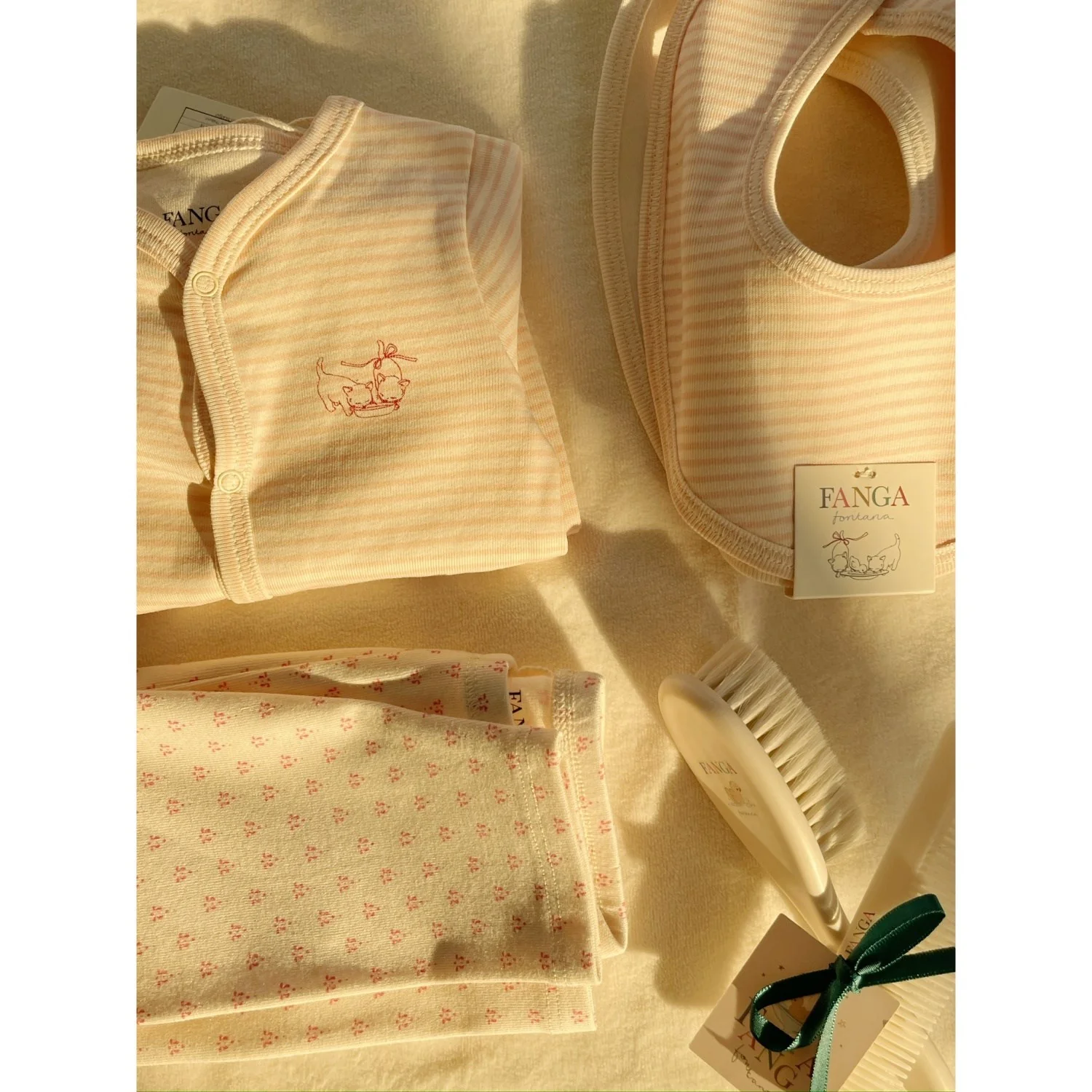 Konges Sløjd Fanga Blush Mix Fio Stripe 2 Pack Bibs OCS - Image 3