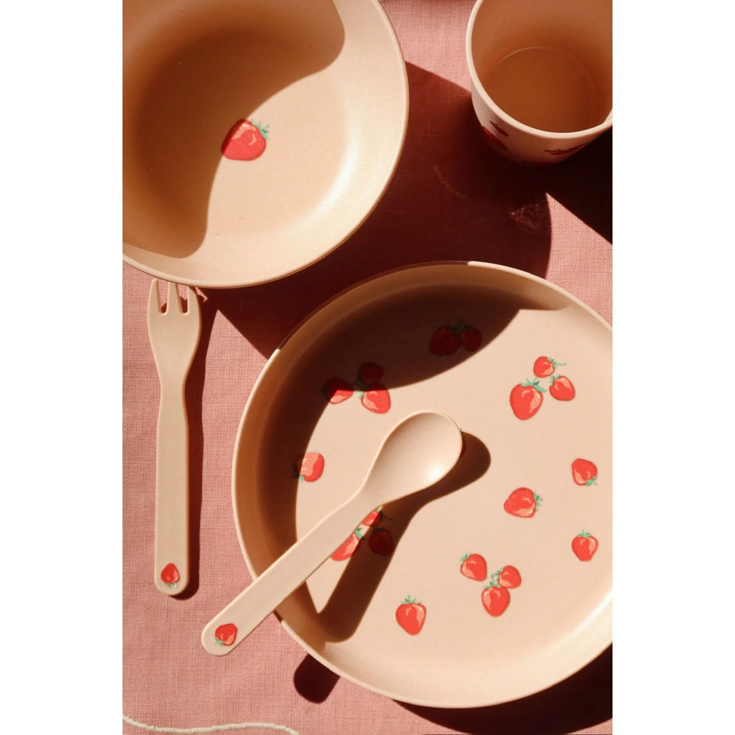 Konges Sløjd Fragola Dinner Set - Image 2