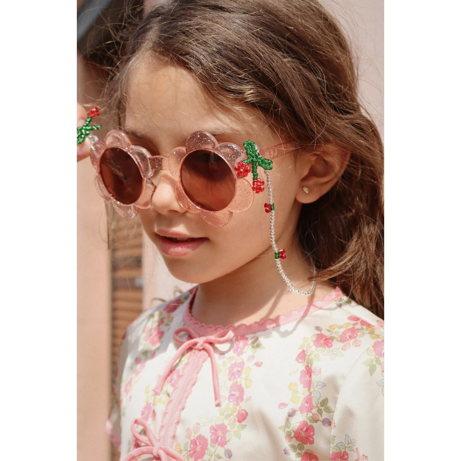Konges Sløjd Multi Sunglasses Chain Cherry - Image 4