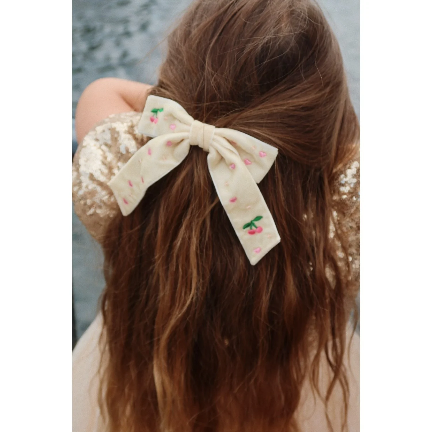 Konges Sløjd Pearled Ivory Velvet Bow Pearly Hair Clip - Image 4