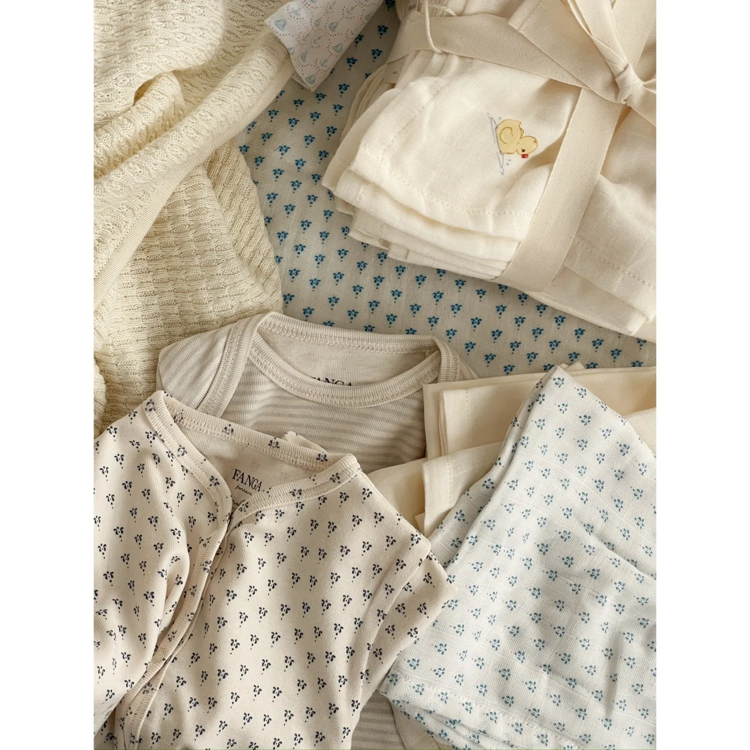 Konges Sløjd Fanga Punto Blu Bellini 3 Pack Muslin Cloth GOTS - Image 5