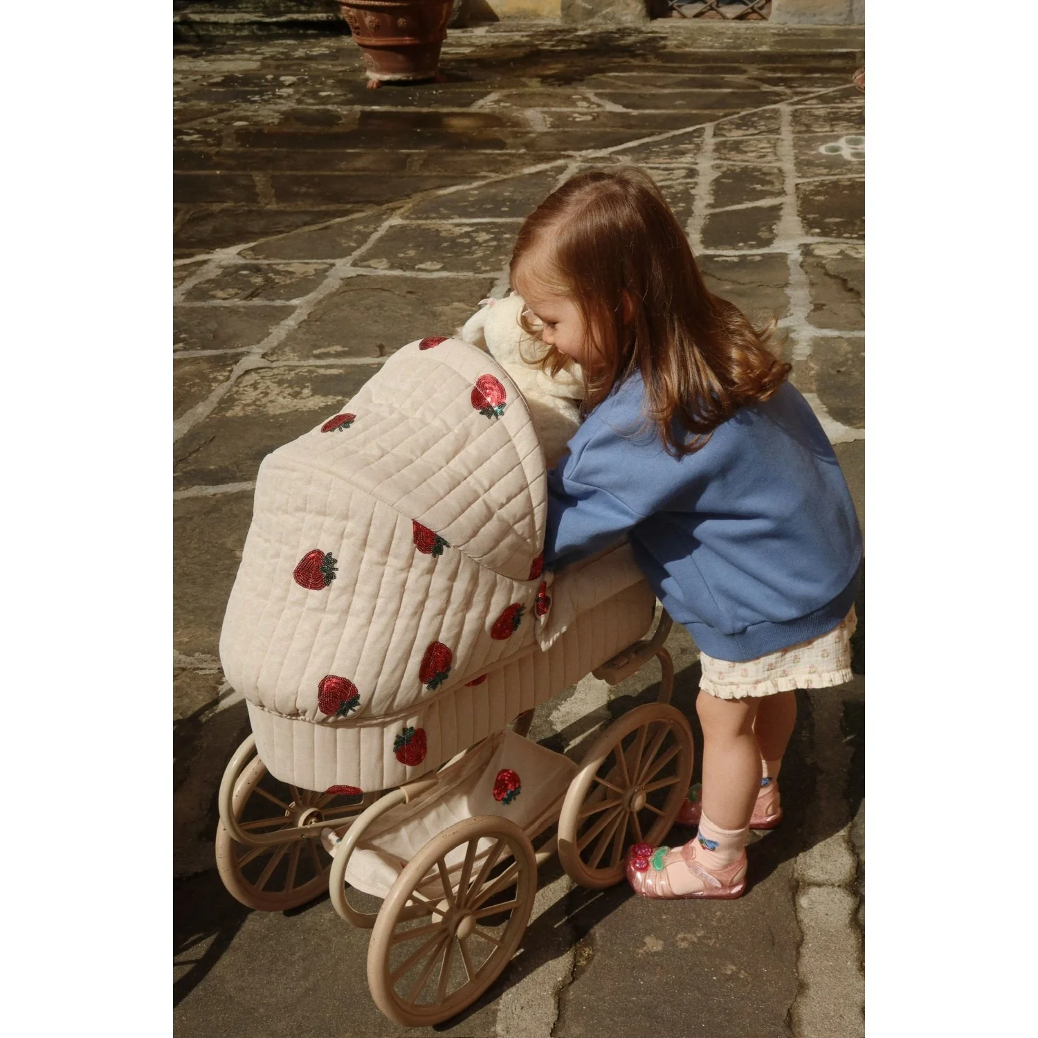 Konges Sløjd Strawberry Minnie Tulle Doll Pram - Image 7