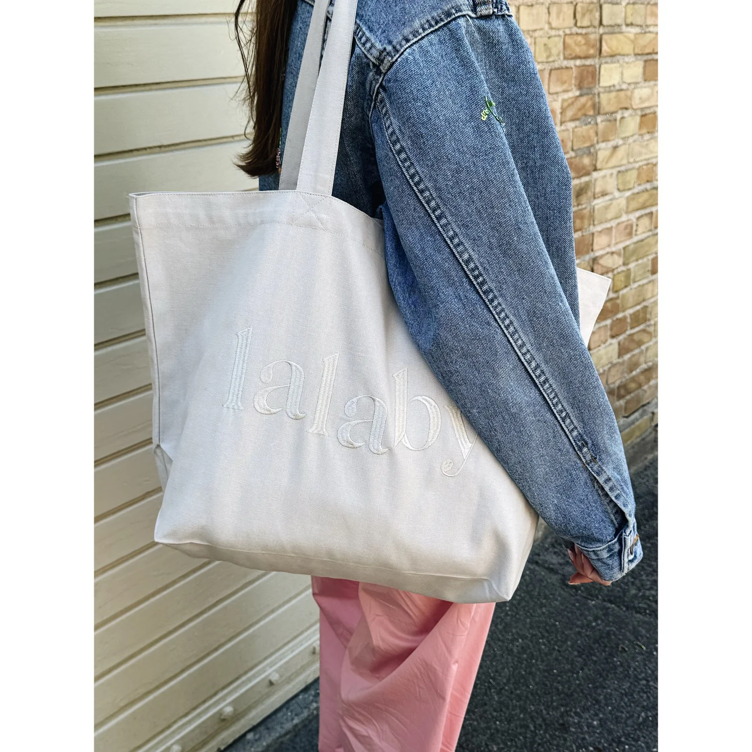 Lalaby Cloud Toto Tote Bag - Image 3
