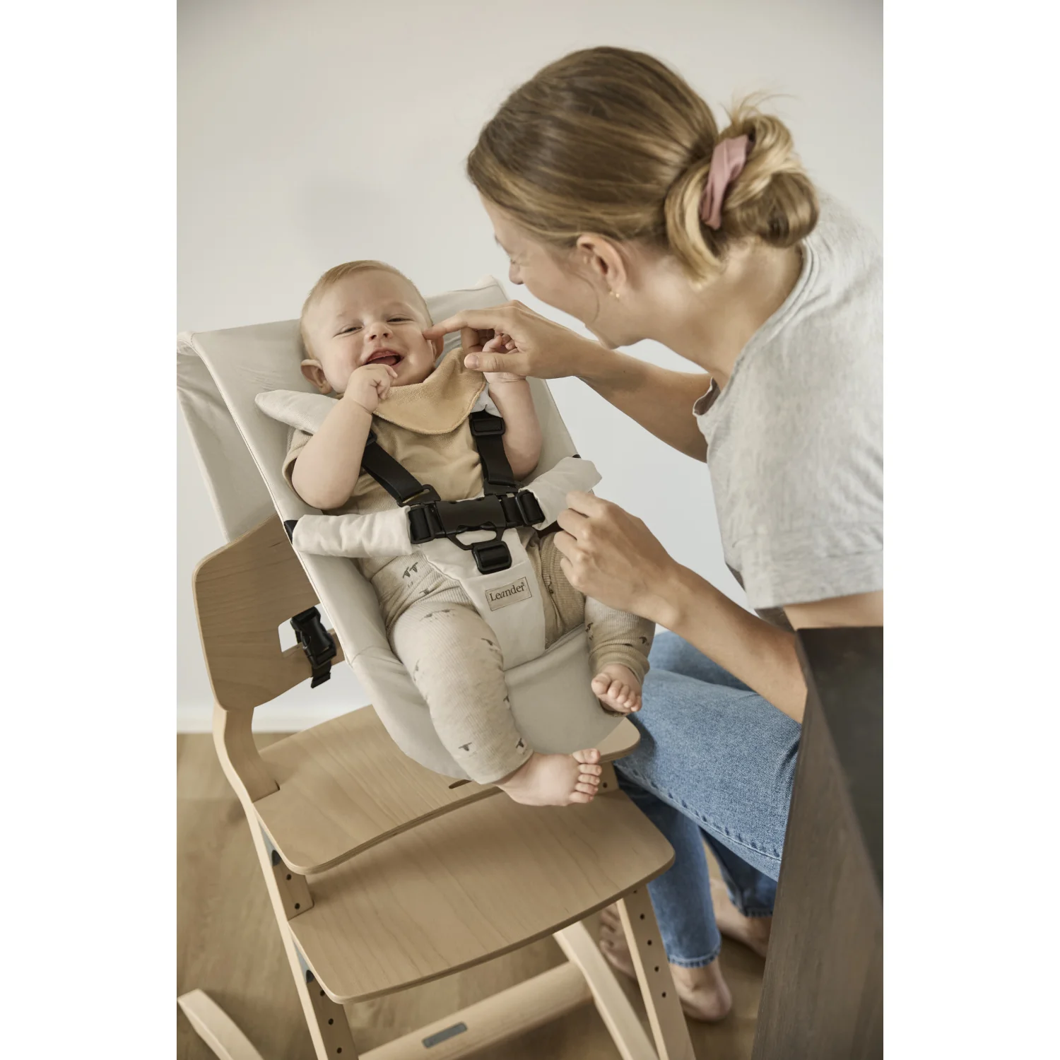 Leander Cappuccino Newborn Seat For Leander Highchair - Image 3