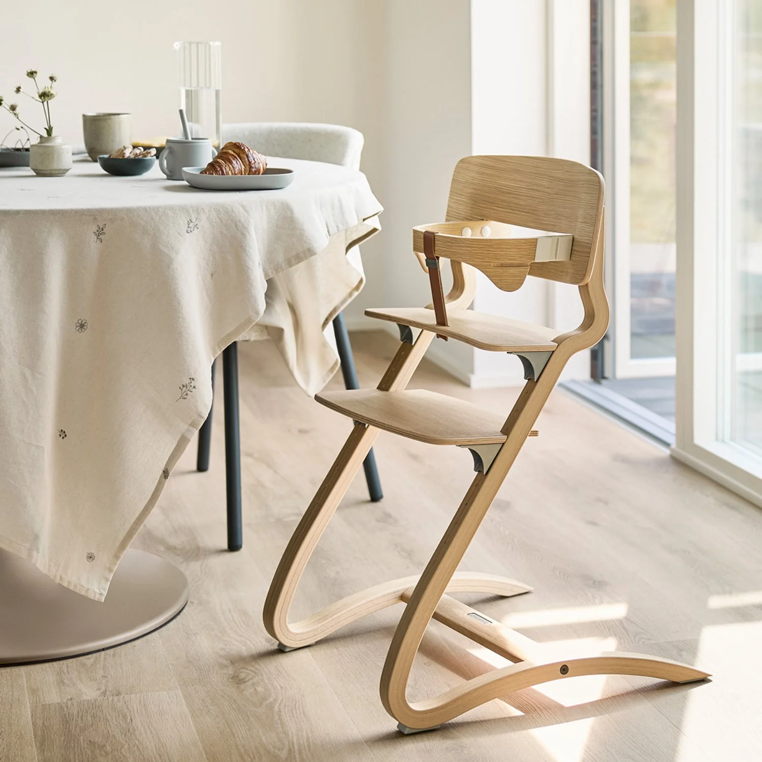 Leander Oak Nature Leander Louie™ High Chair Without Safety Bar - Image 2