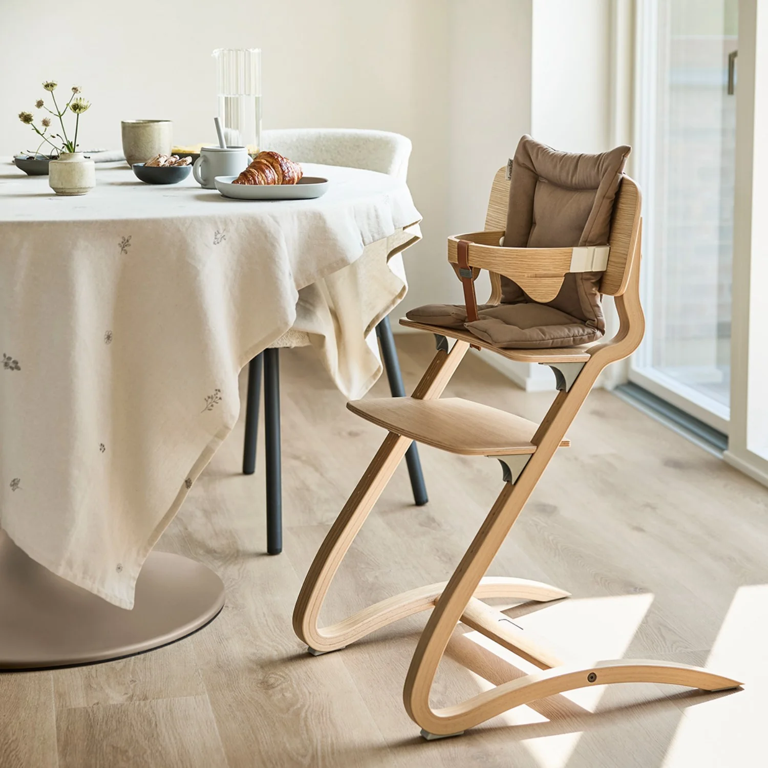 Leander Oak Nature Leander Louie™ High Chair Without Safety Bar - Image 3