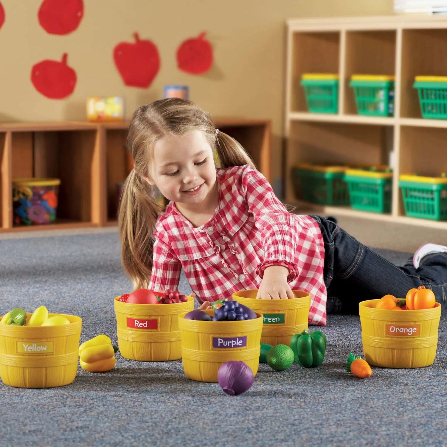 Learning Resources® Farmer's Market Colour Sorting Set - Image 5