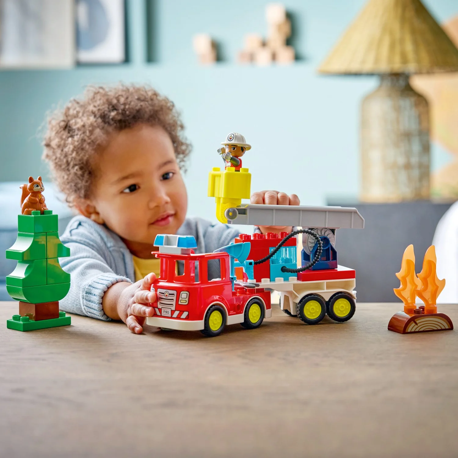 LEGO® DUPLO Town Brandbil Med Slange And Brandmand 10473 - Image 2