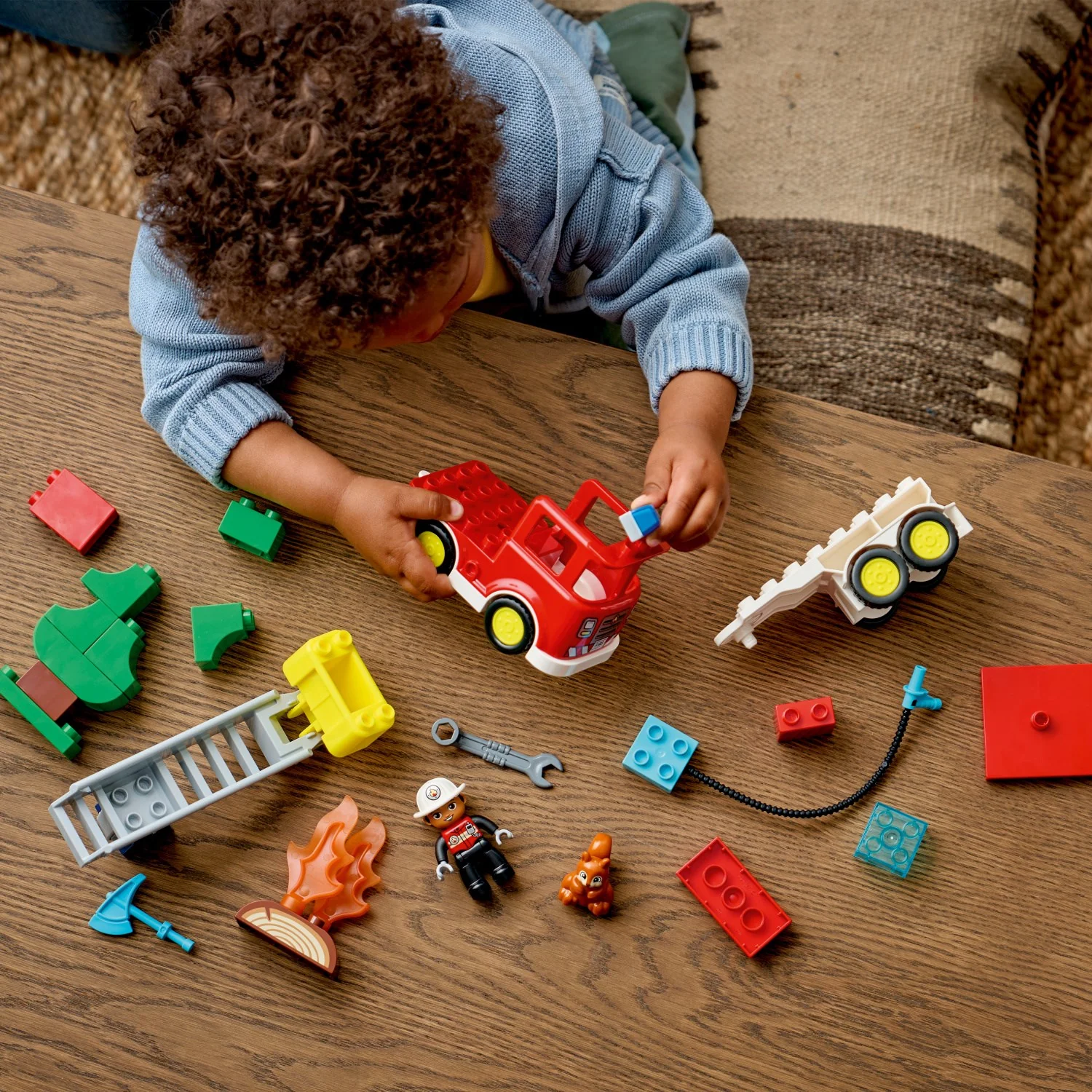 LEGO® DUPLO Town Brandbil Med Slange And Brandmand 10473 - Image 3
