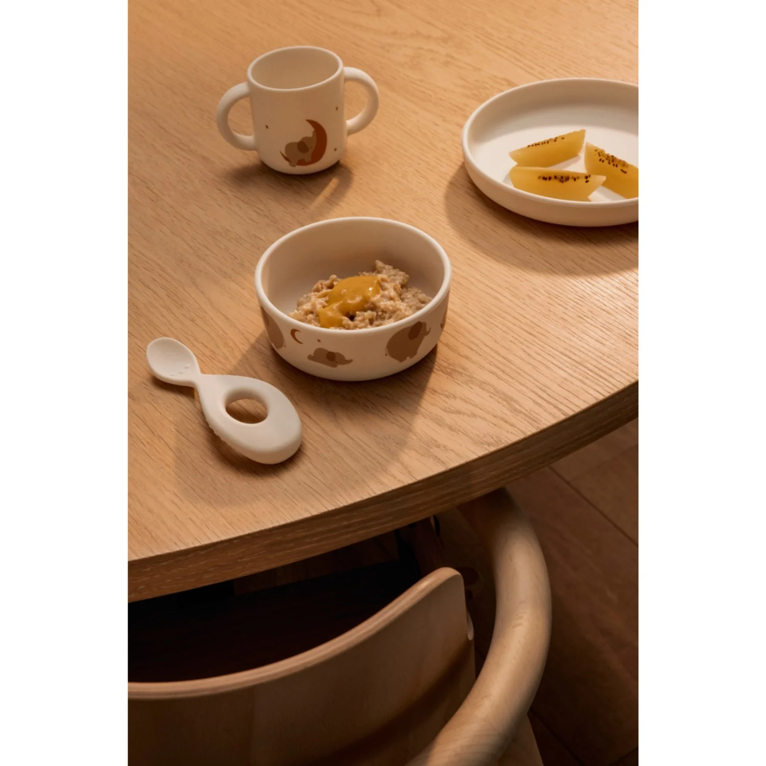 LIEWOOD Elephant / Creme De La Creme Vivi Printed Tableware Set - Image 2