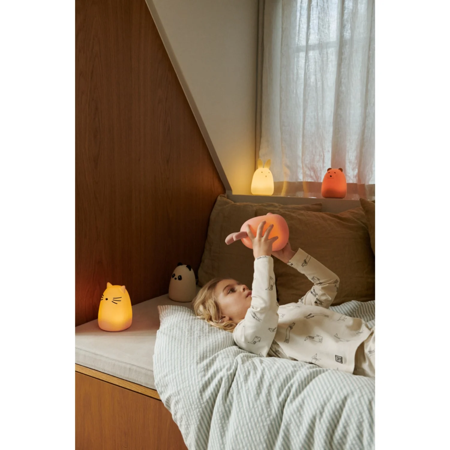 LIEWOOD Panda Creme De La Creme Winston Panda Night Light - Image 3