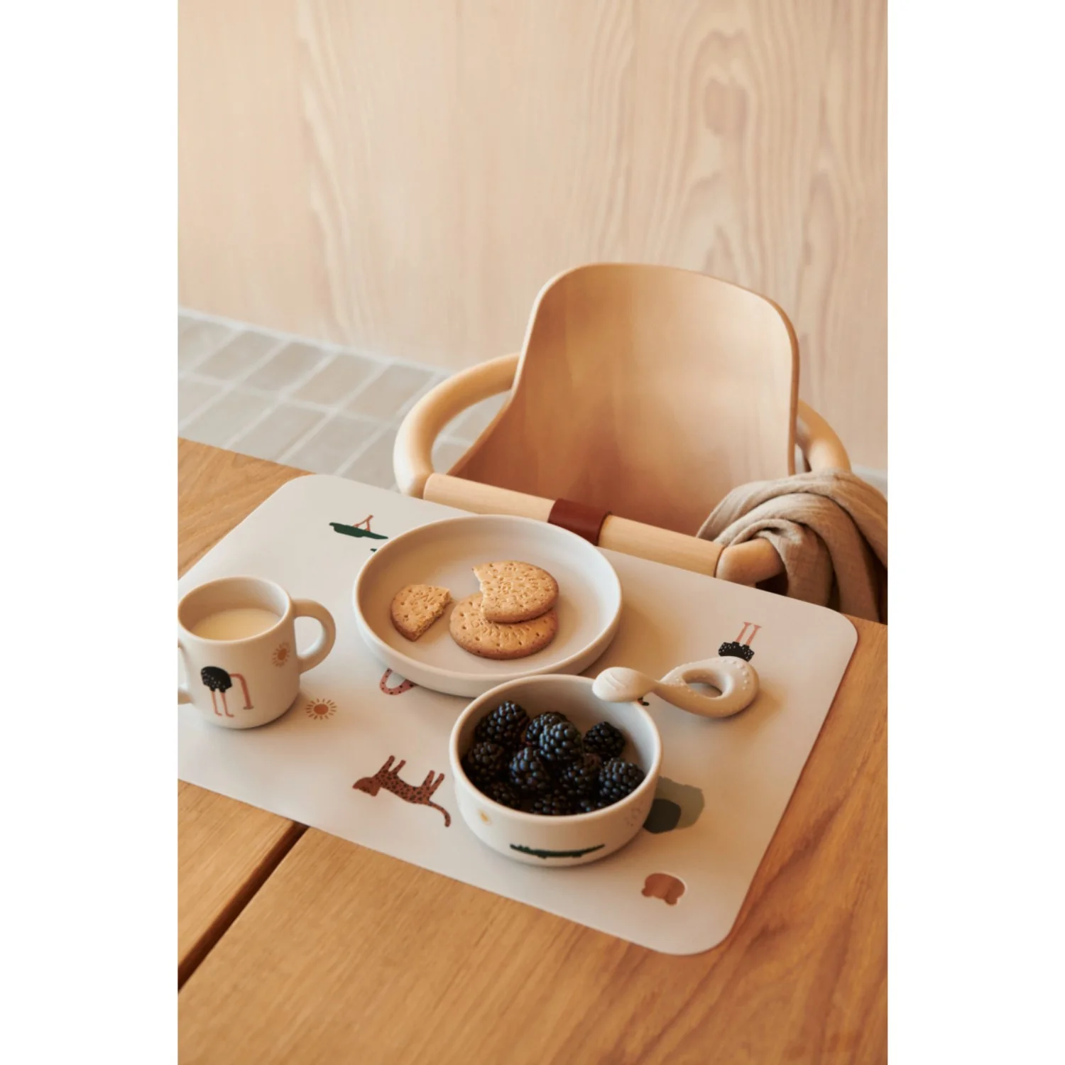 LIEWOOD Safari Sandy Mix Vivi Printed Tableware Set - Image 3