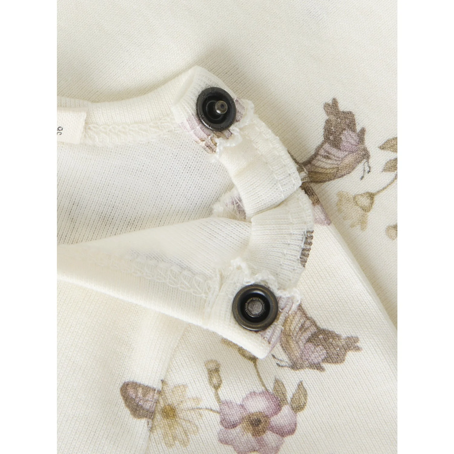 Lil'Atelier Coconut Milk Flower Nbflayo Sna Ss Slim Body Lil - Image 2