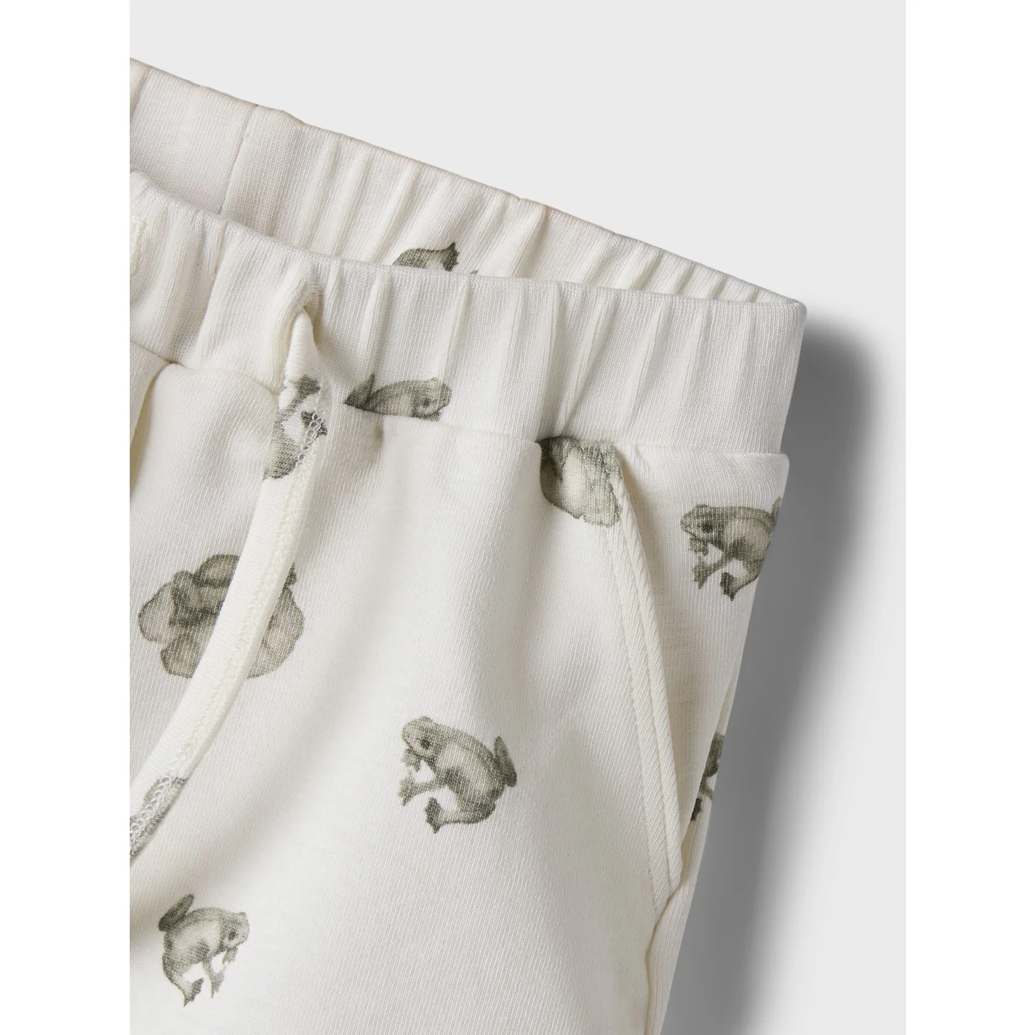 Lil'Atelier Coconut Milk Frog Gayo Syn Shorts - Image 2