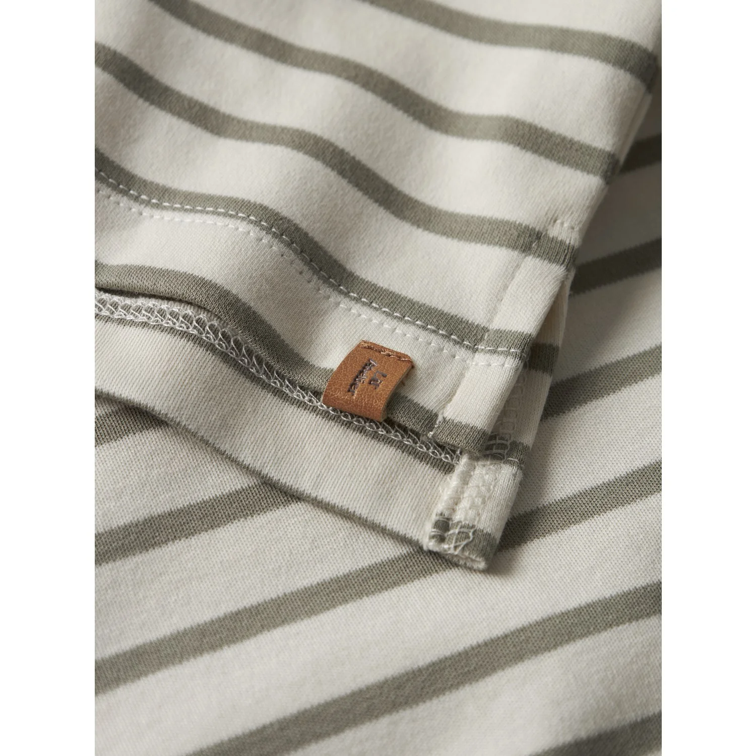 Lil'Atelier Turtledove Overland Trek Nmmlimia Ls Loose Top Lil Noos - Image 3