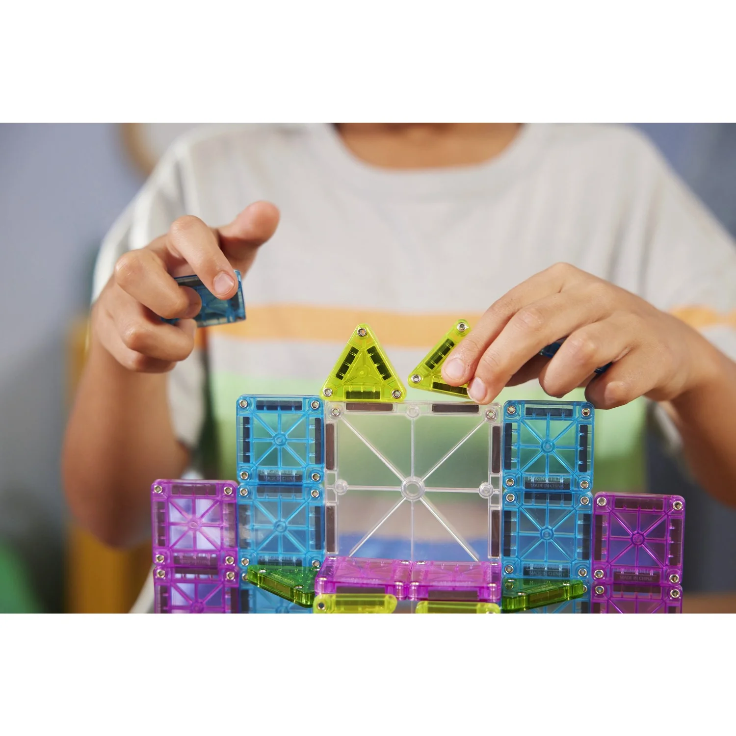 Magna-Tiles® Deluxe Travel Set 55 Pcs(CDU) - Image 6