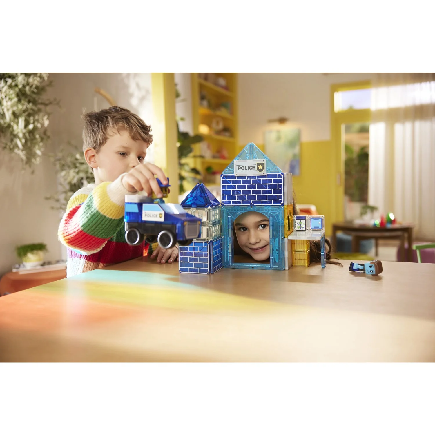Magna-Tiles® Police Station 35 Pcs - Image 4