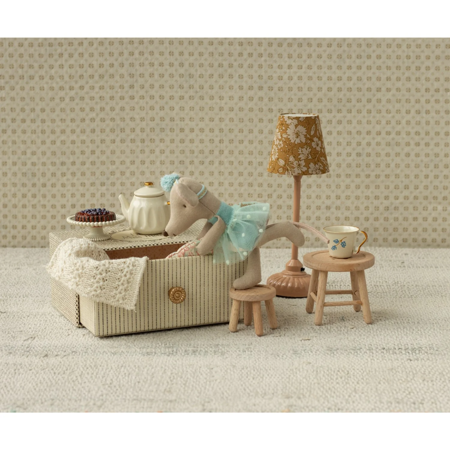 Maileg Dance Mouse In Daybed, Little Sister - Image 2