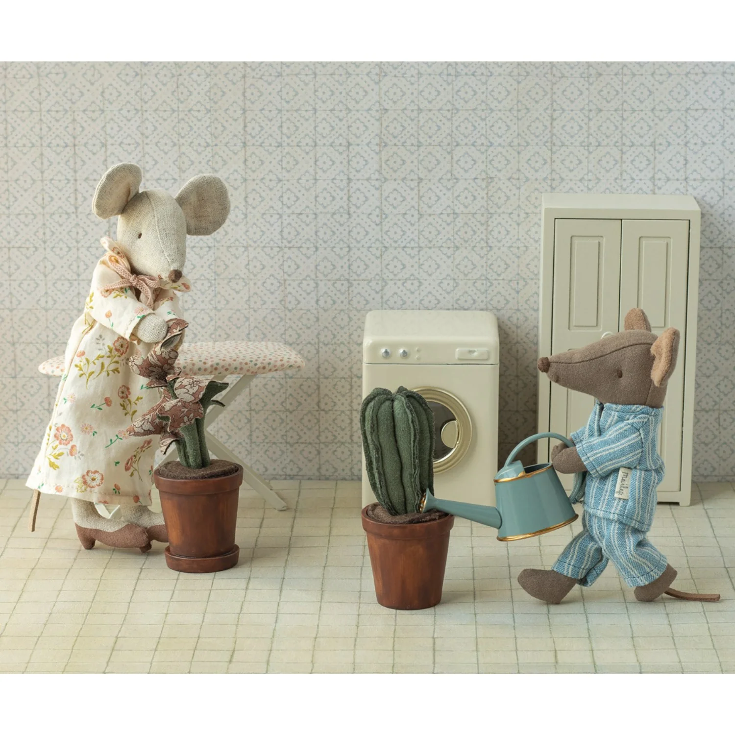 Maileg Watering Can, Mouse - Light Blue - Image 2