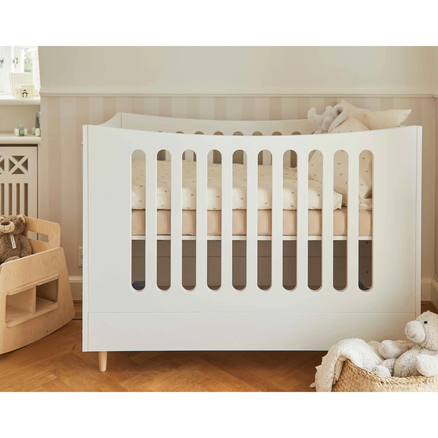 Manis-h Snow White Baby Bed - Image 2