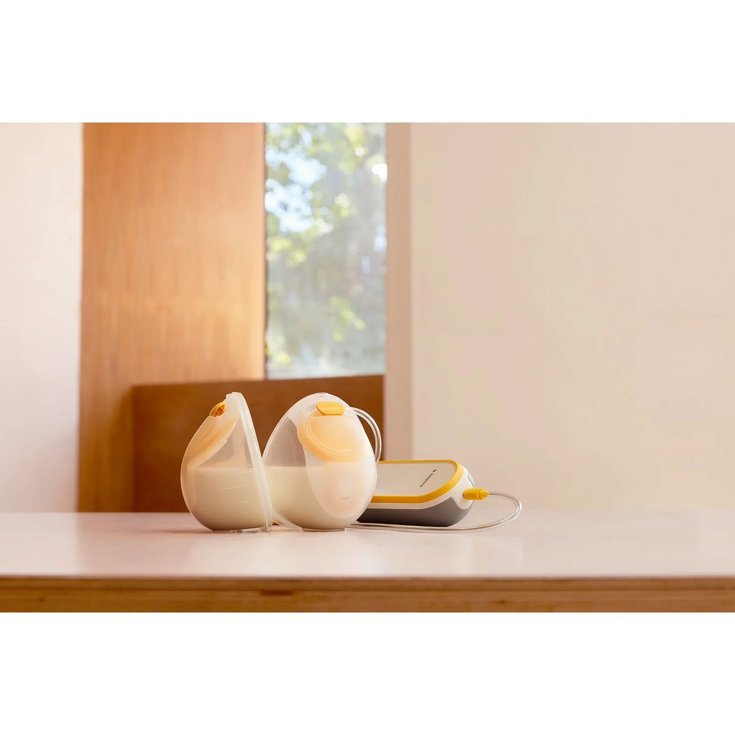 medela Freestyle Hands-Free Double Electric Breast Pump - Image 20