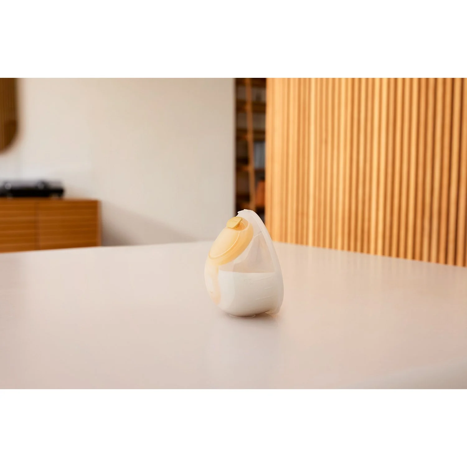 medela Freestyle Hands-Free Double Electric Breast Pump - Image 22