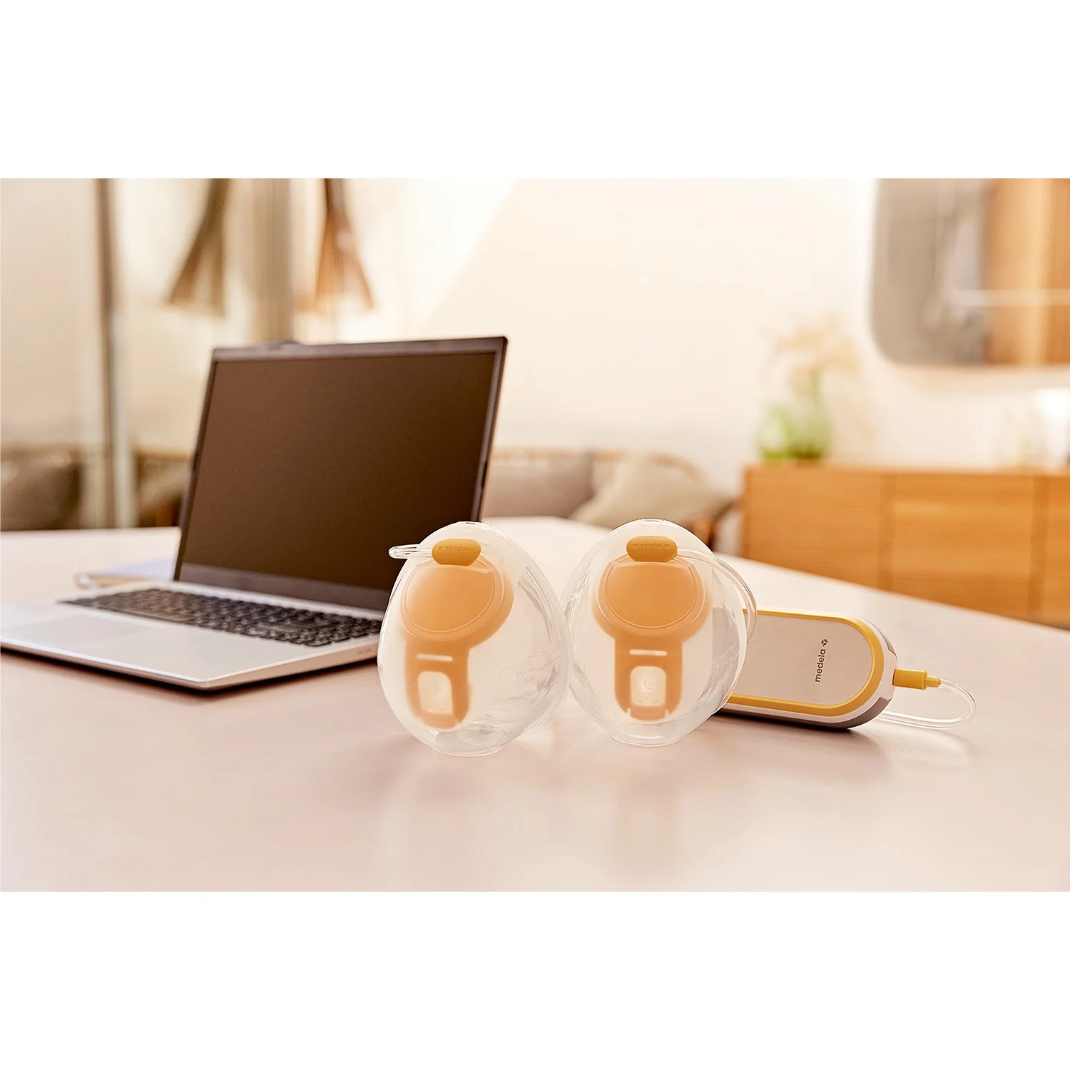 medela Freestyle Hands-Free Double Electric Breast Pump - Image 29