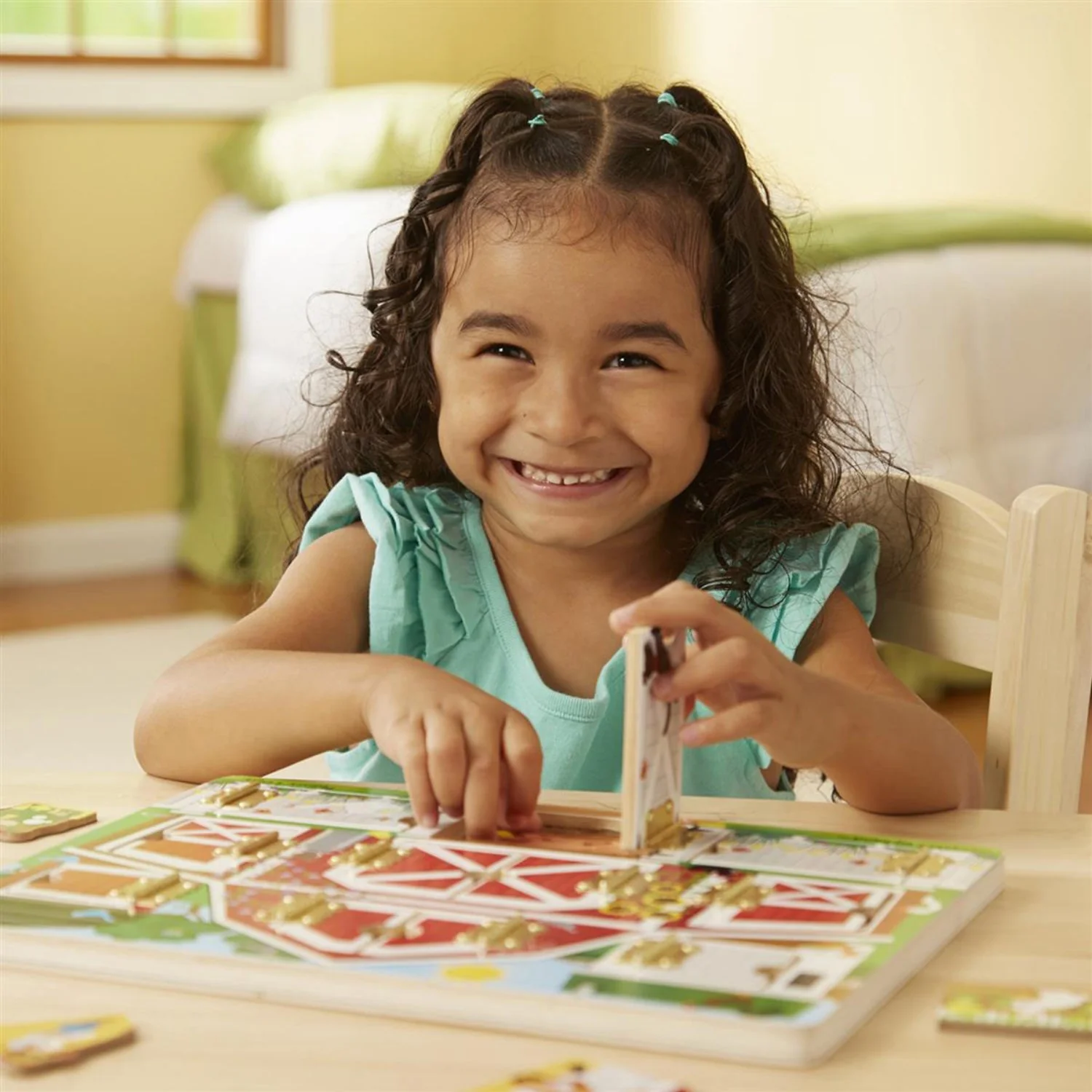 Melissa & Doug Multifarvet Activity Board Wooden Hide And Seek Farm - Image 2