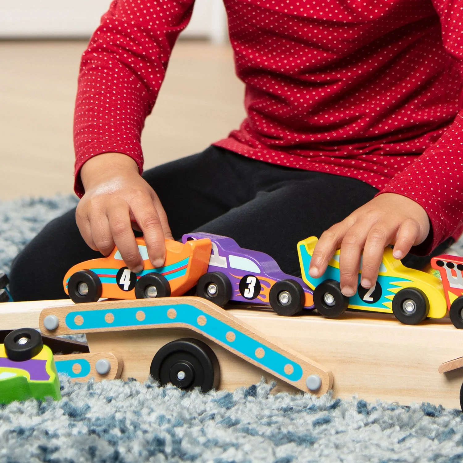 Melissa & Doug Multifarvet Biltransporter "Mega Racerbiler" Set - Image 3