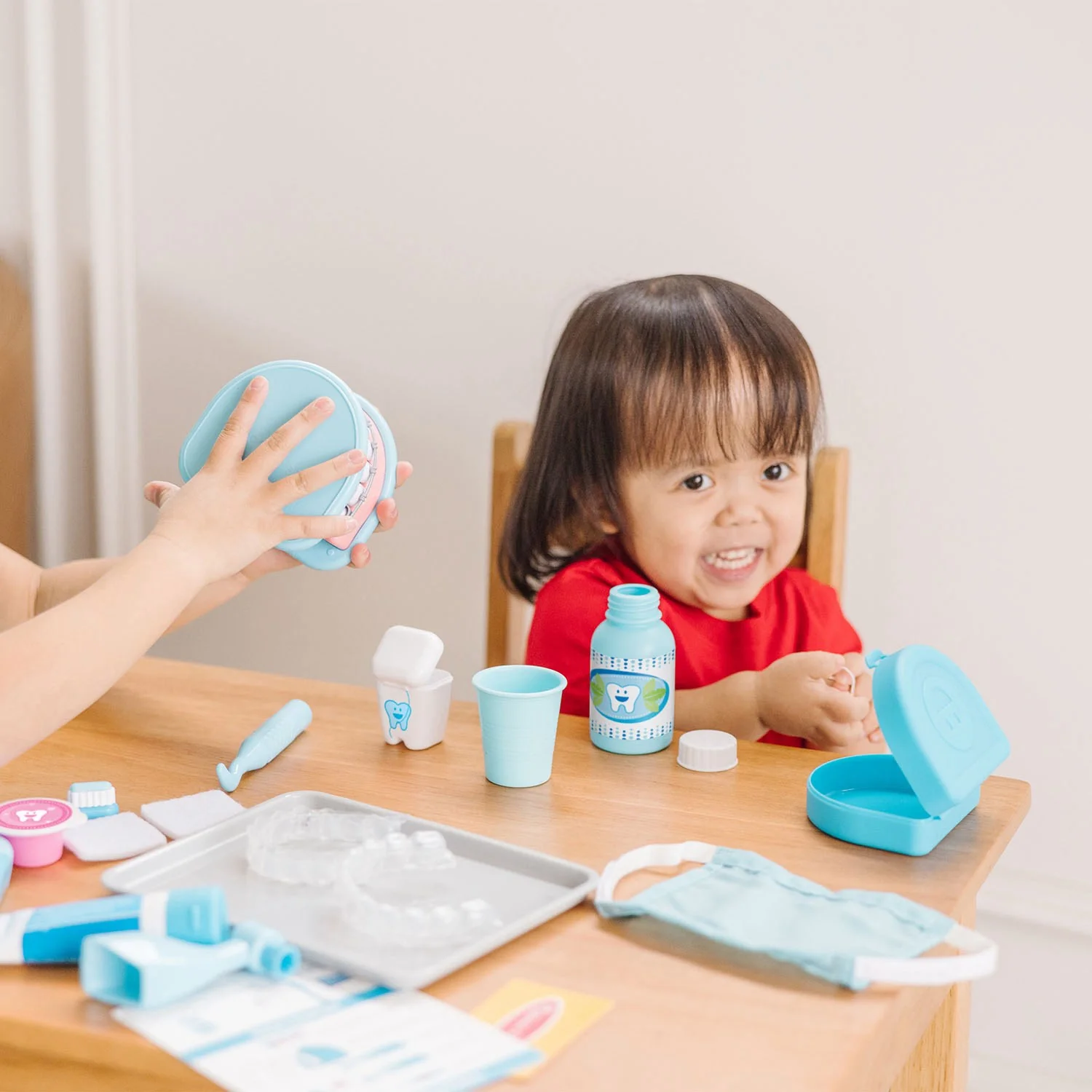 Melissa & Doug Multifarvet Toy Super Smile Dentist Play Set - Image 5