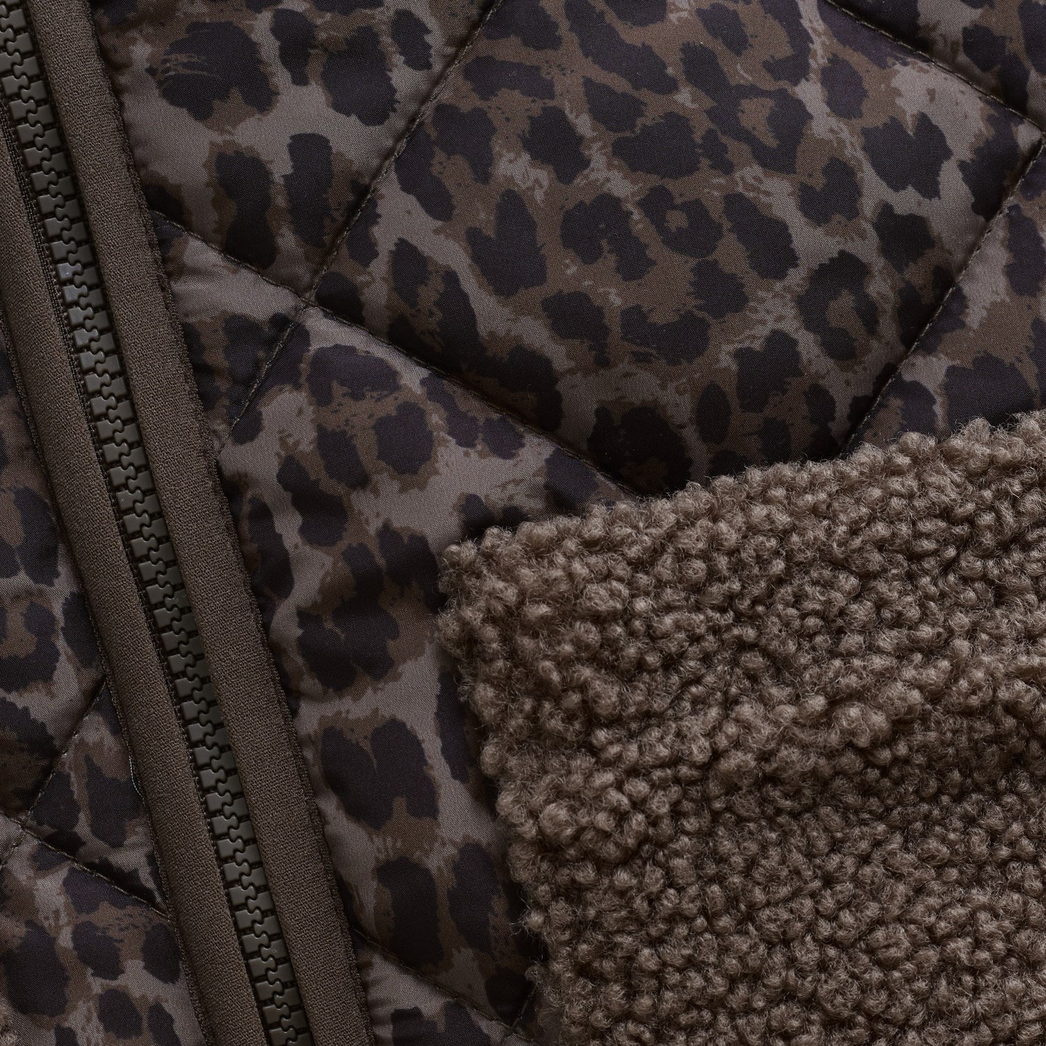 Minymo Chocolate Chip Jacket Quilt AOP - Image 2