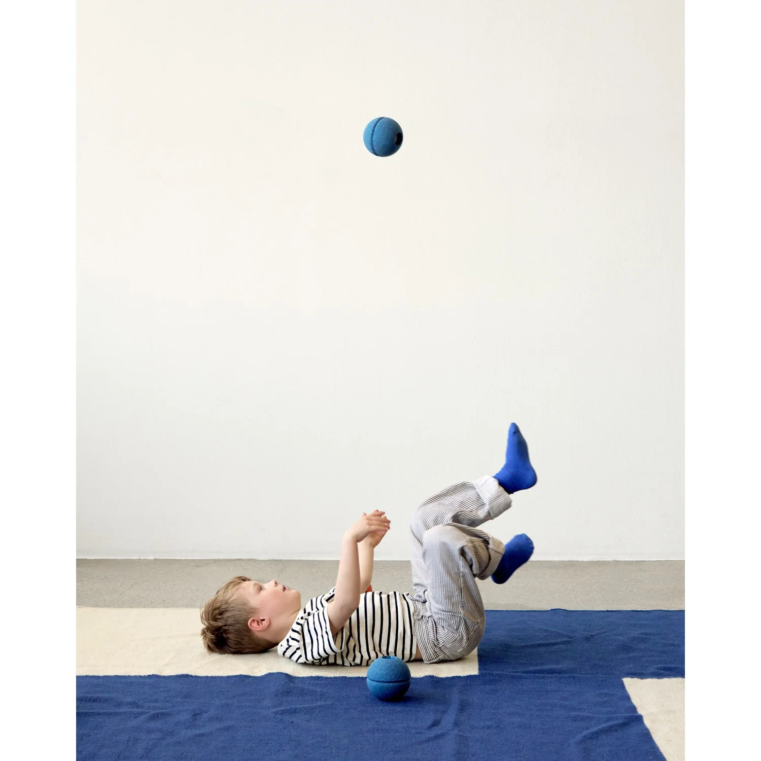 MODU Deep Blue / Sky Blue 3 X Foam Balls - Image 3