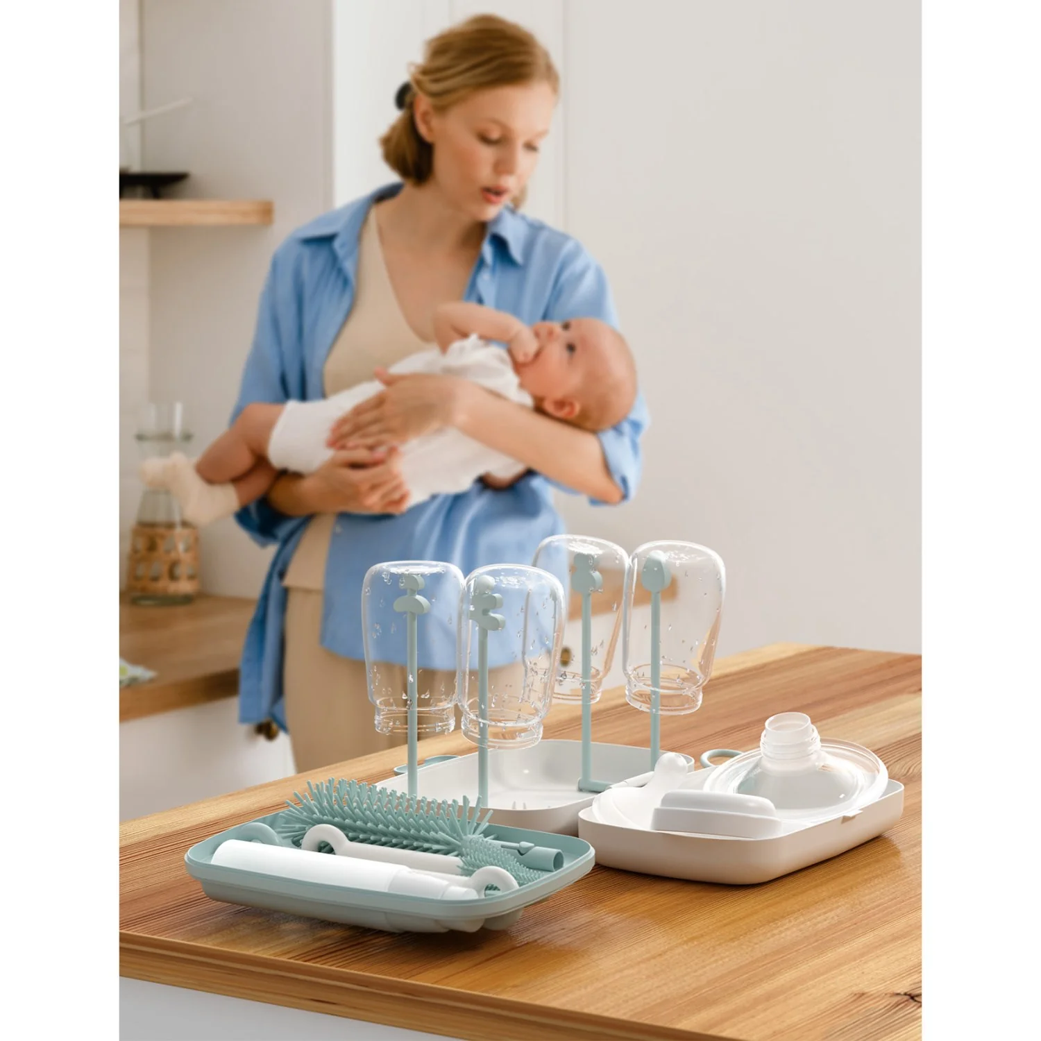 Momcozy Green 7 In 1 Baby Bottle Brush Set - Image 3
