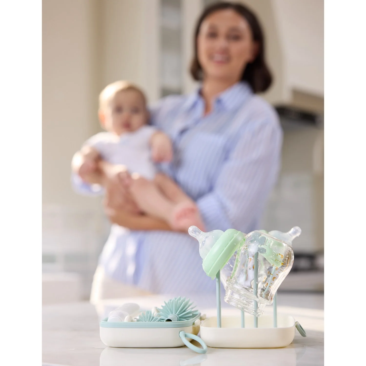 Momcozy Green 7 In 1 Baby Bottle Brush Set - Image 4