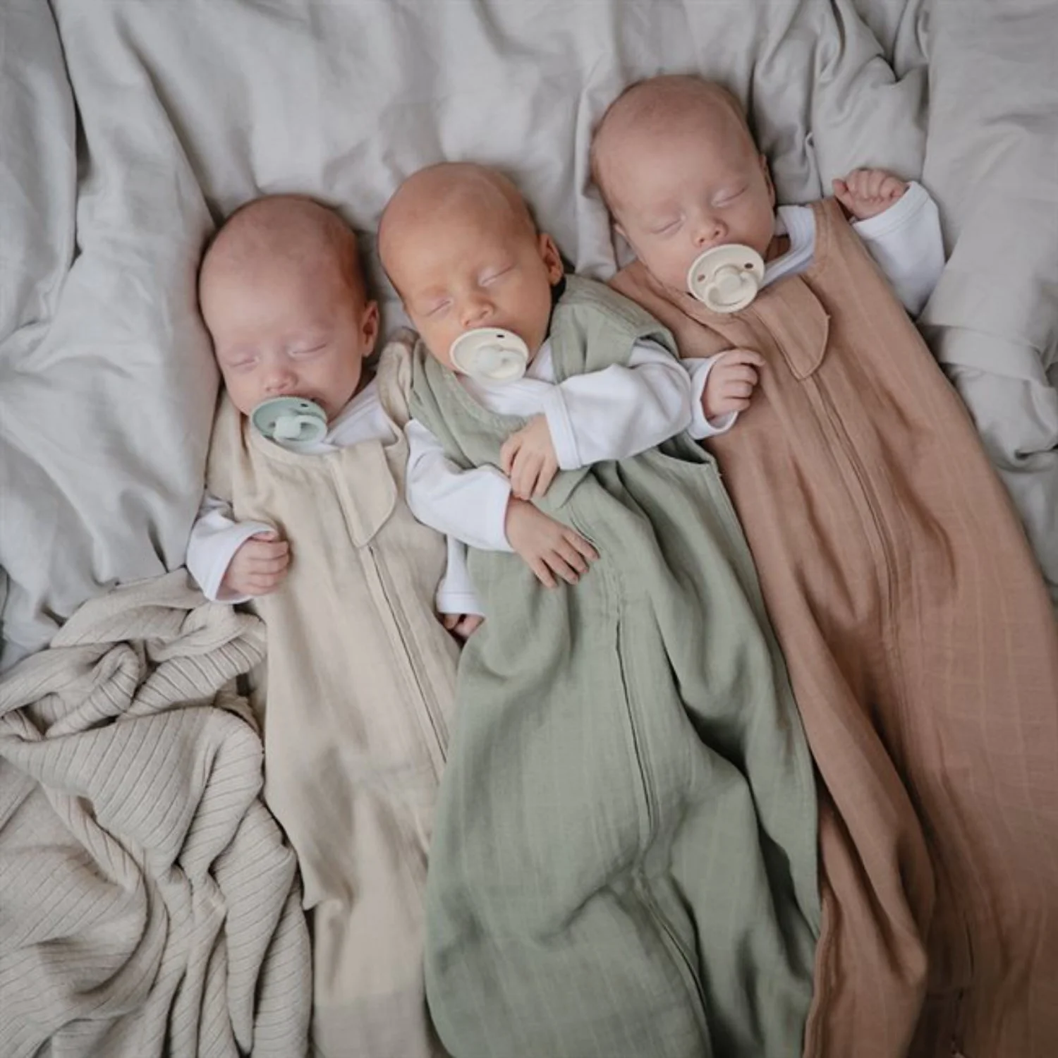 Mushie Blush Muslin Sleep Bag - Image 3