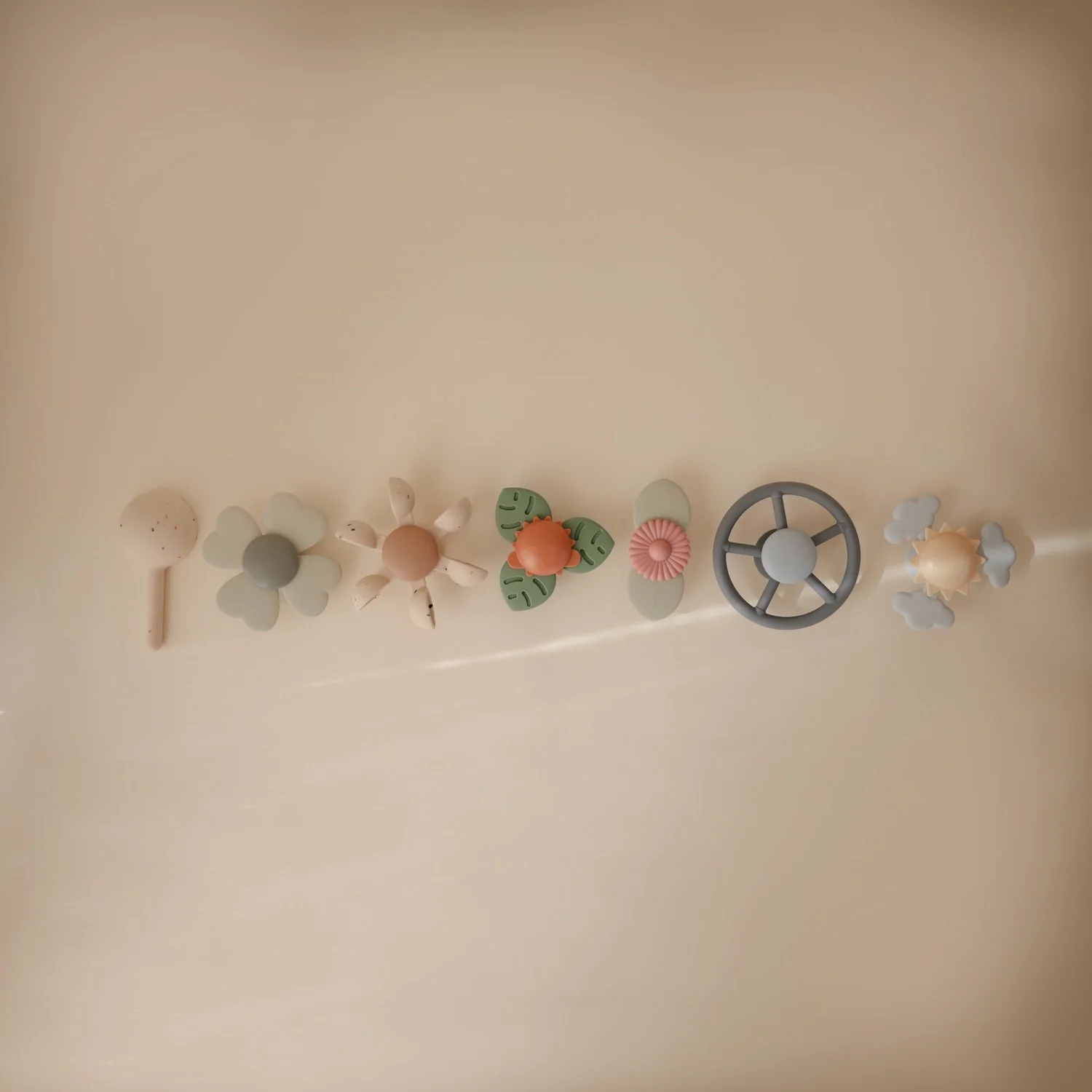Mushie Water Wheel Bath Toy - Image 7