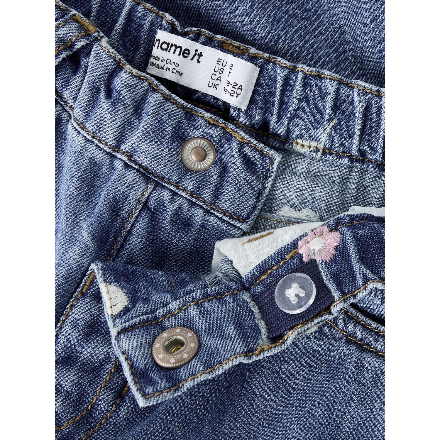 Name It Medium Blue Denim Emb Nmfbella Barrel Emb Jeans 4870-Ov L - Image 2