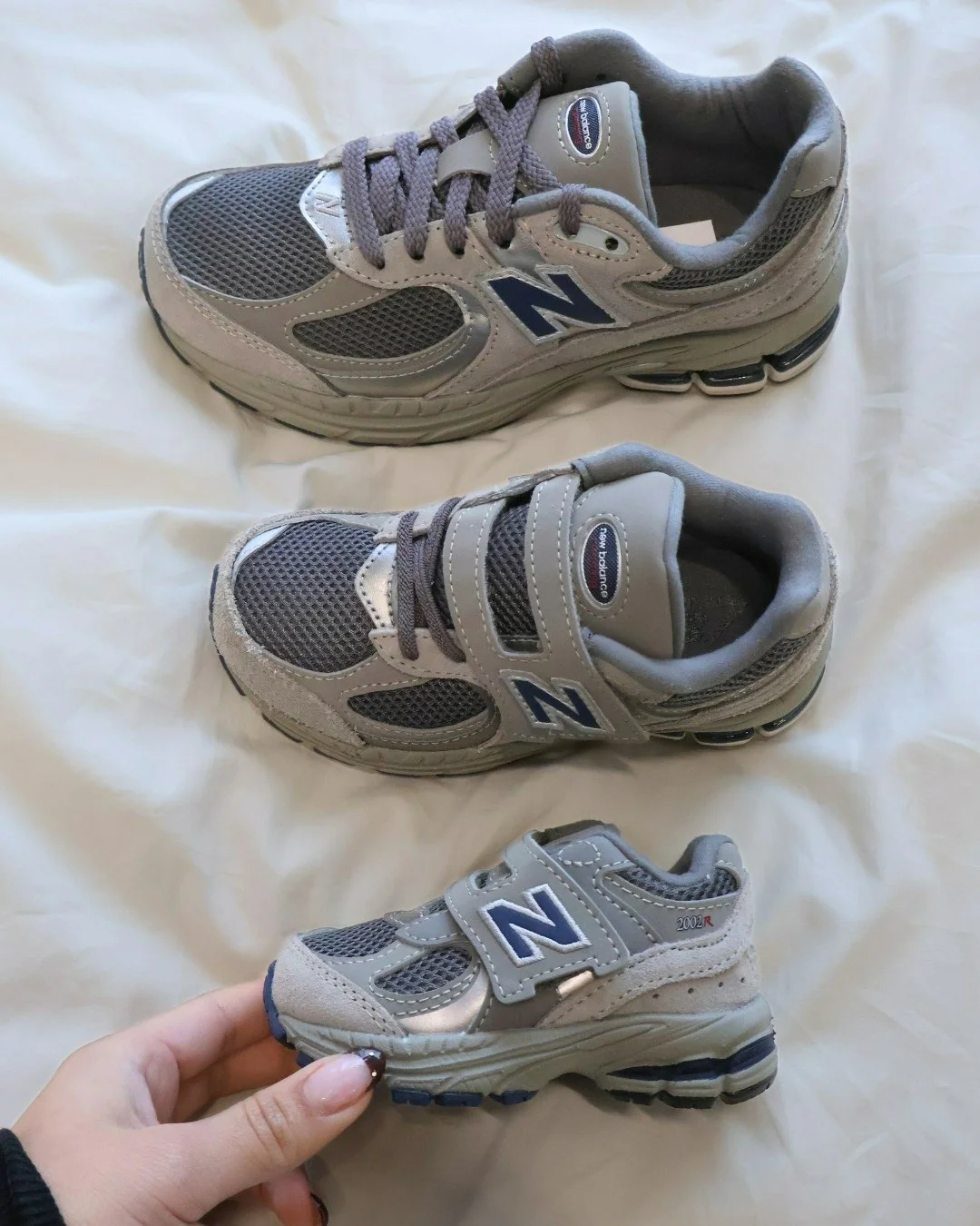 New Balance Grey New Balance 2002 Kids Hook & Loop - Image 2