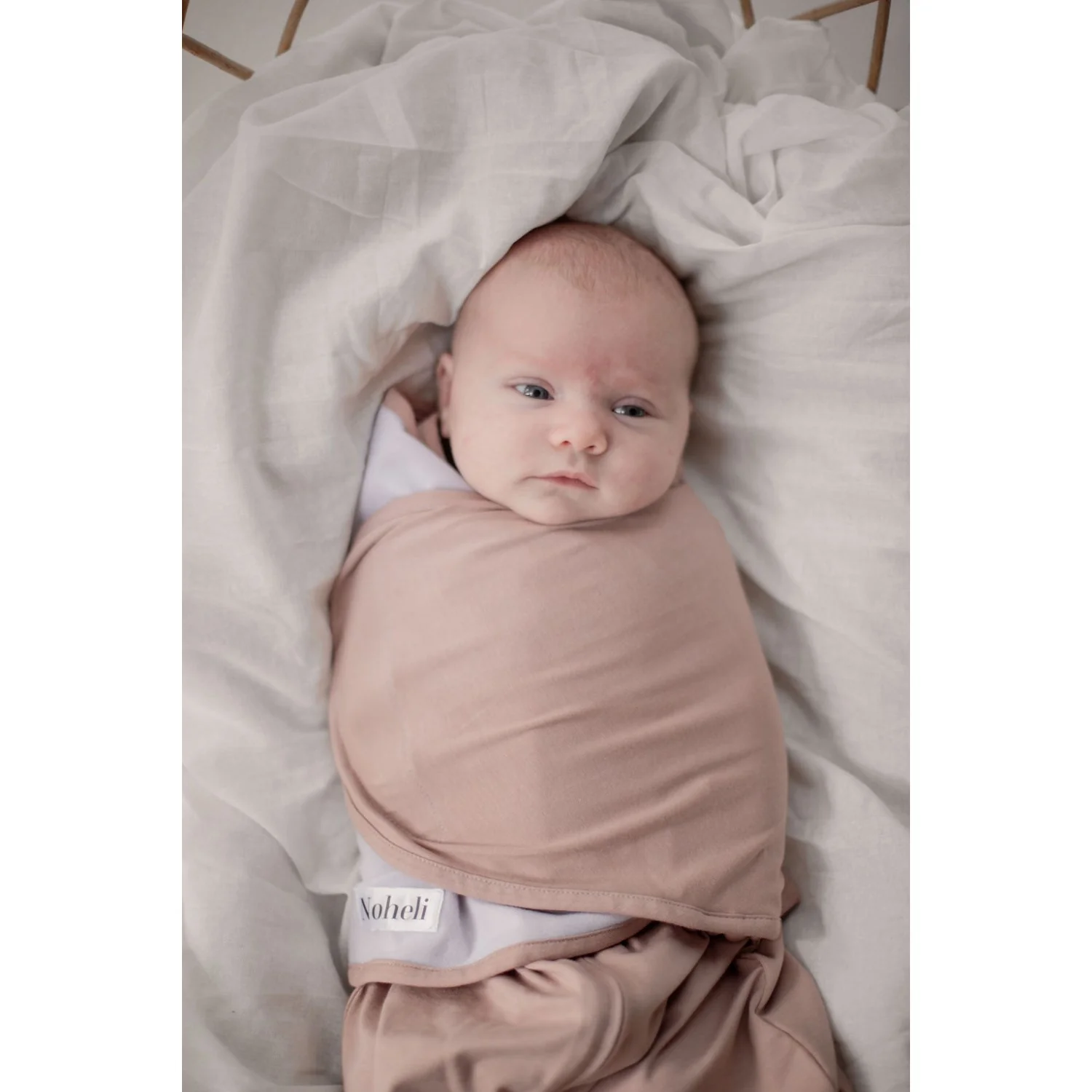 Noheli Rose 3-i-1 Swaddle - Image 2