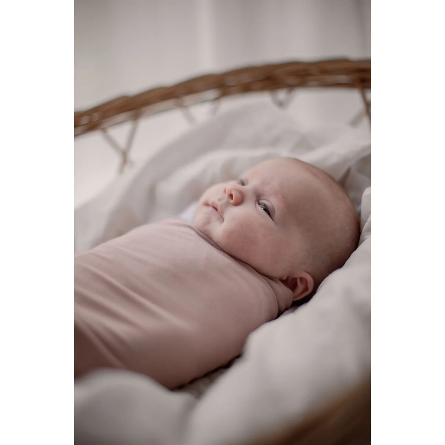 Noheli Rose 3-i-1 Swaddle - Image 5