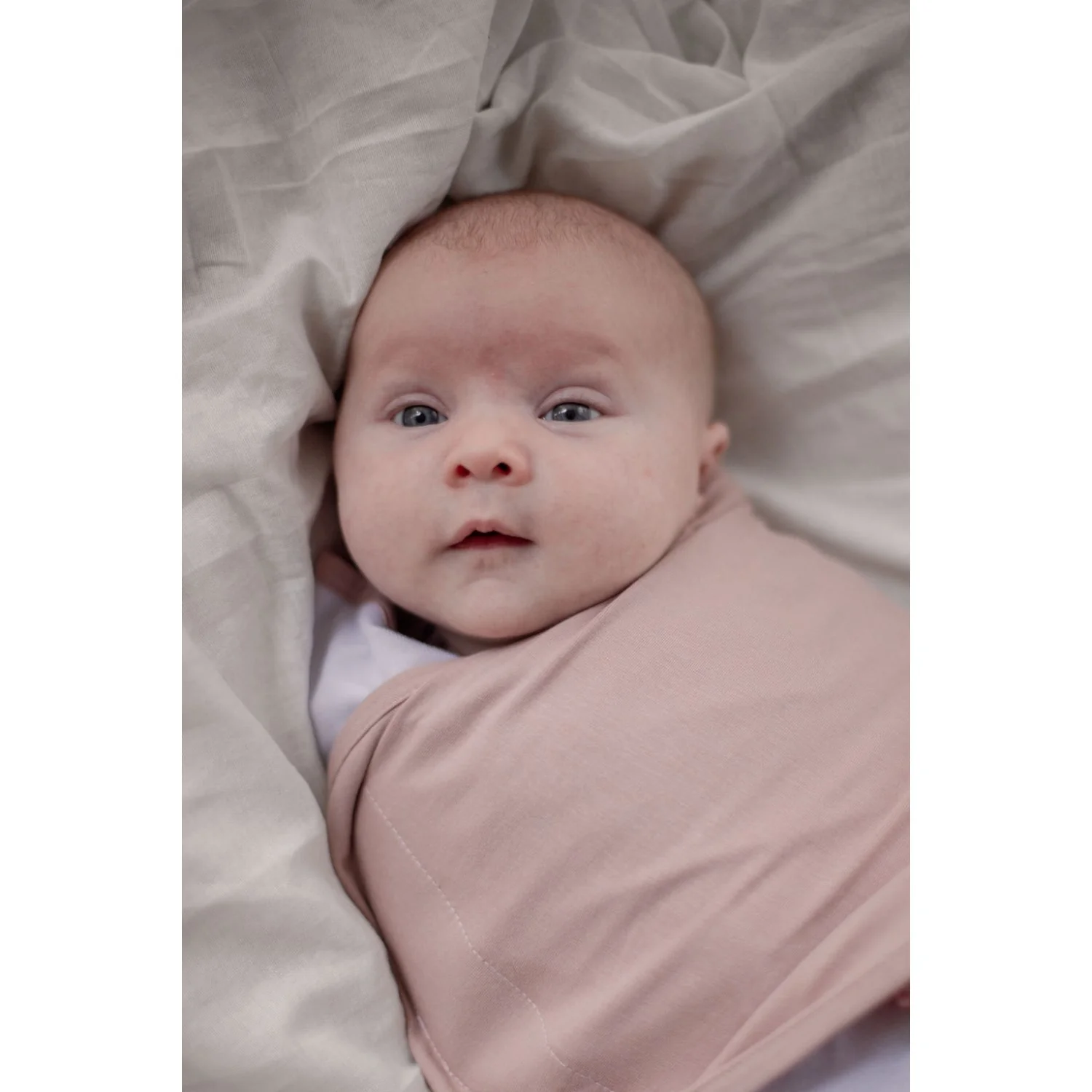 Noheli Rose 3-i-1 Swaddle - Image 8