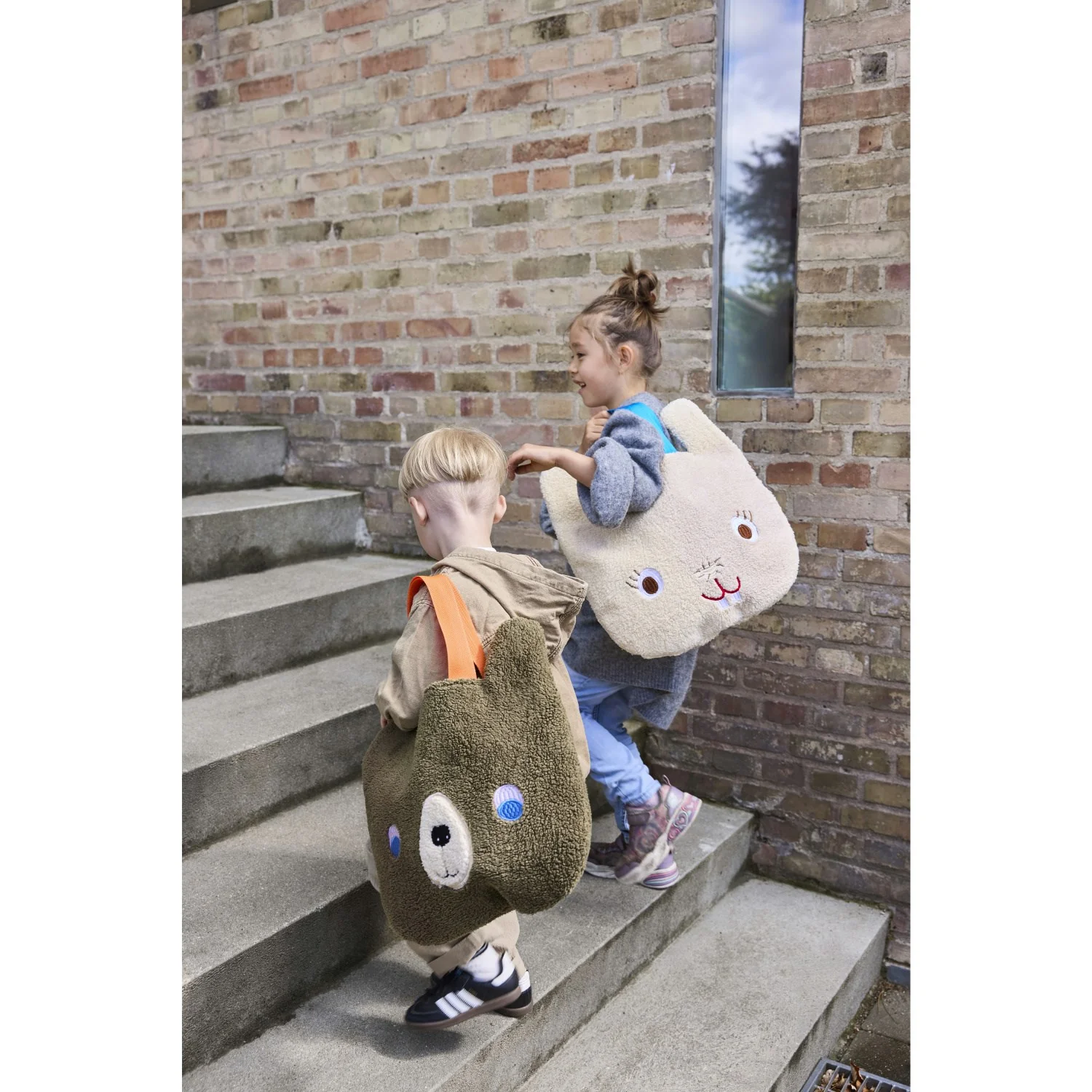OYOY Brown/Red Darling Bear Tote Bag - Image 3