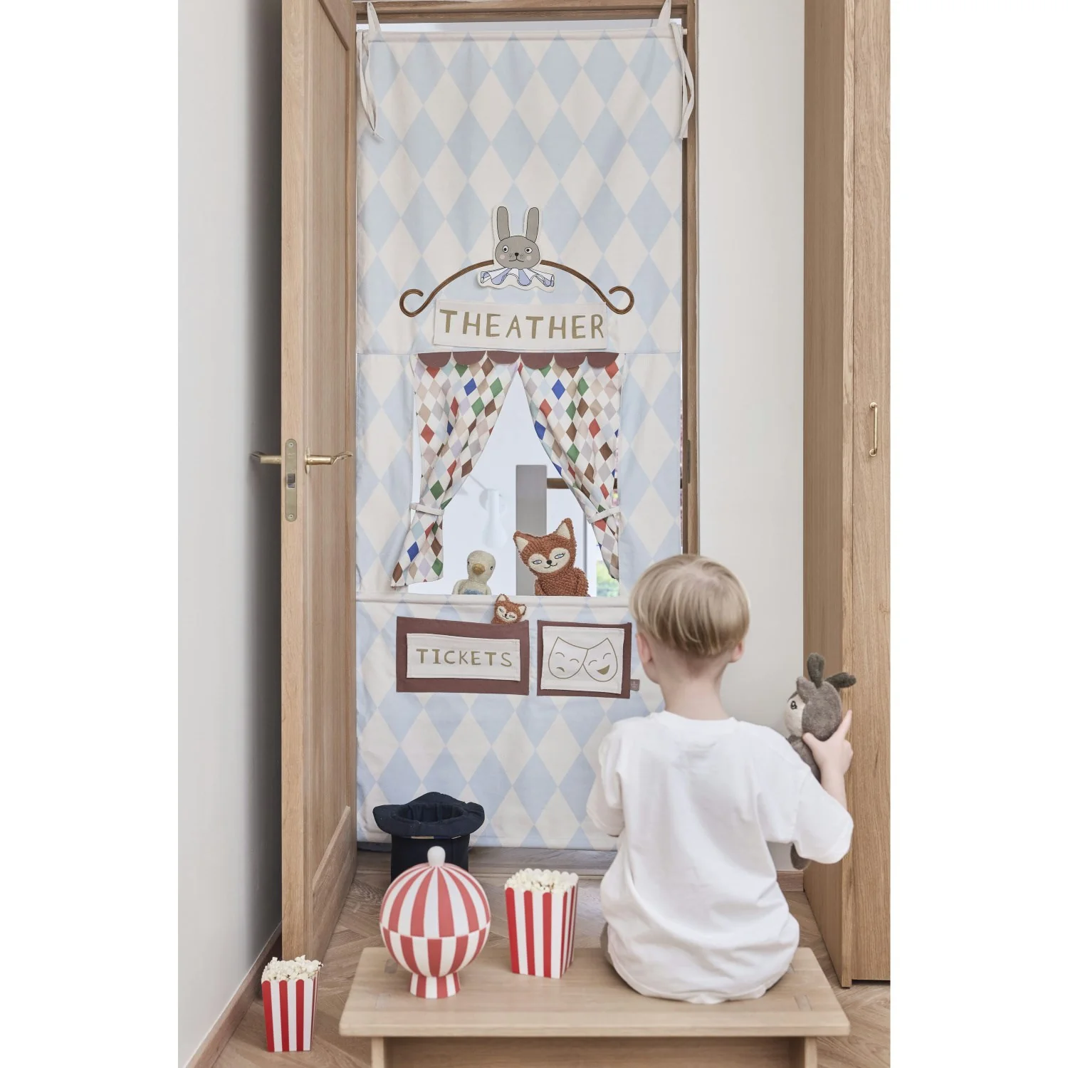 OYOY Multi Theater & Circus Play Door - Image 6