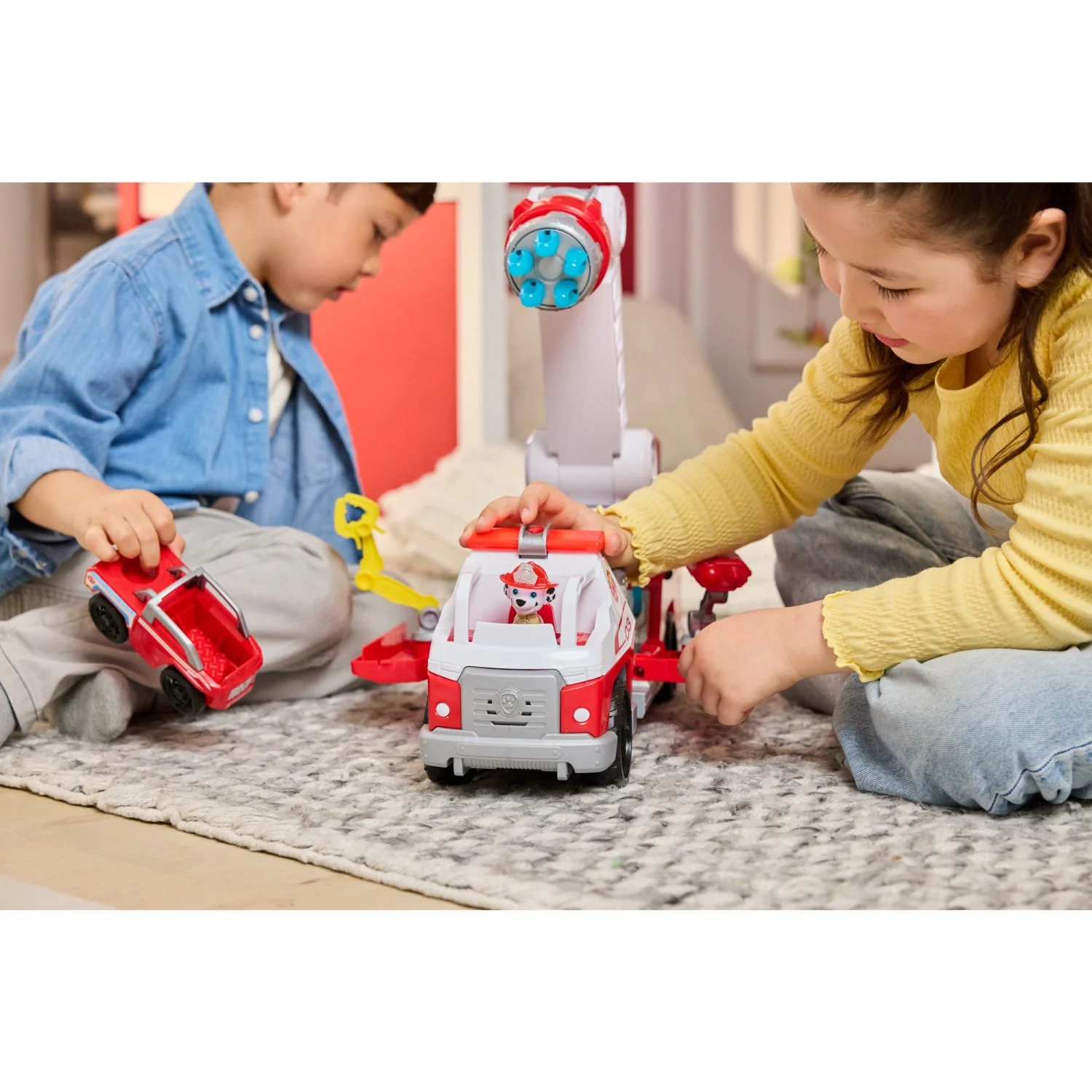 Paw Patrol Fire Rescure Deluxe Firetruck - Image 6