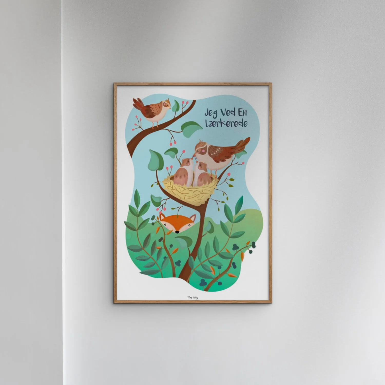 Poster & Frame Tiny Tails - Jeg Ved En Lærkerede - Image 2