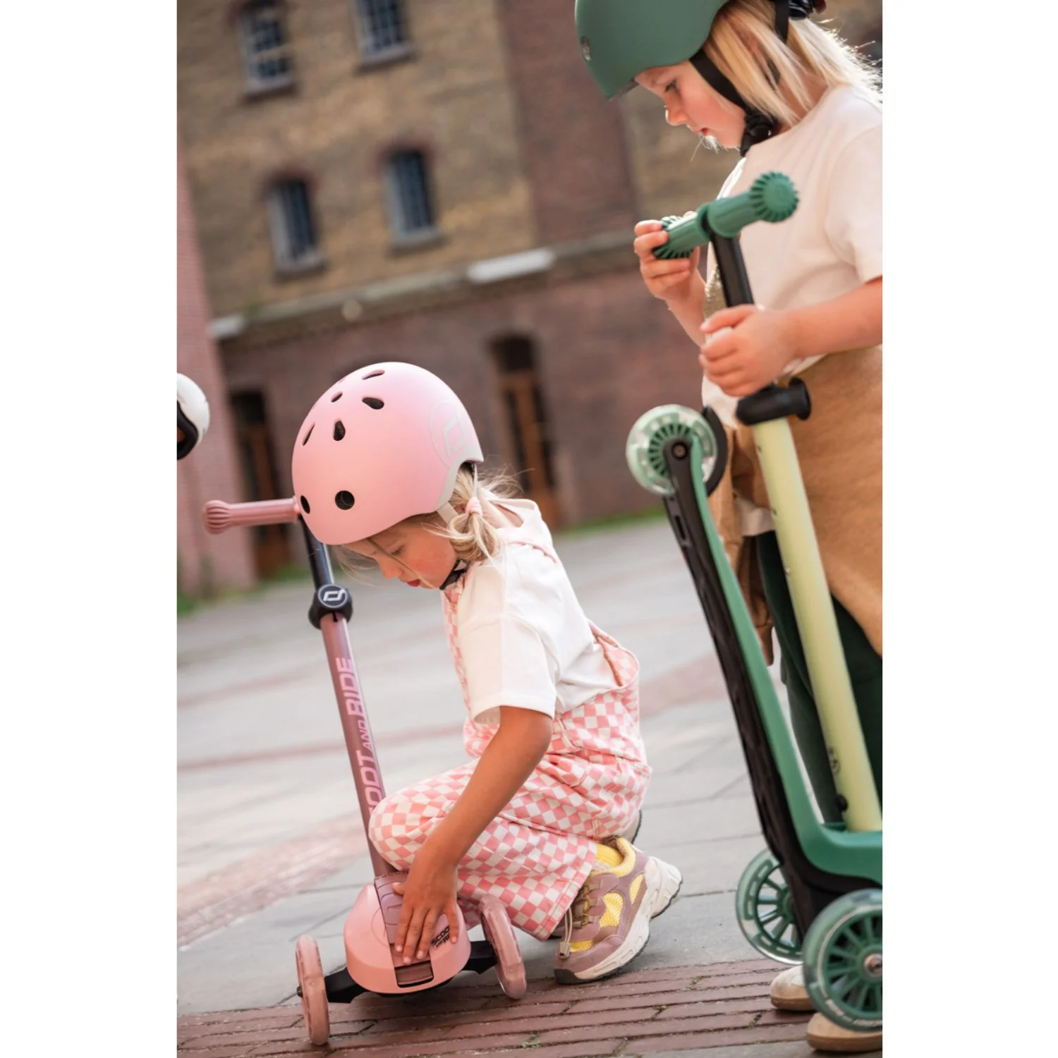 Scoot and Ride Forest Highwaykick 3S - Image 13